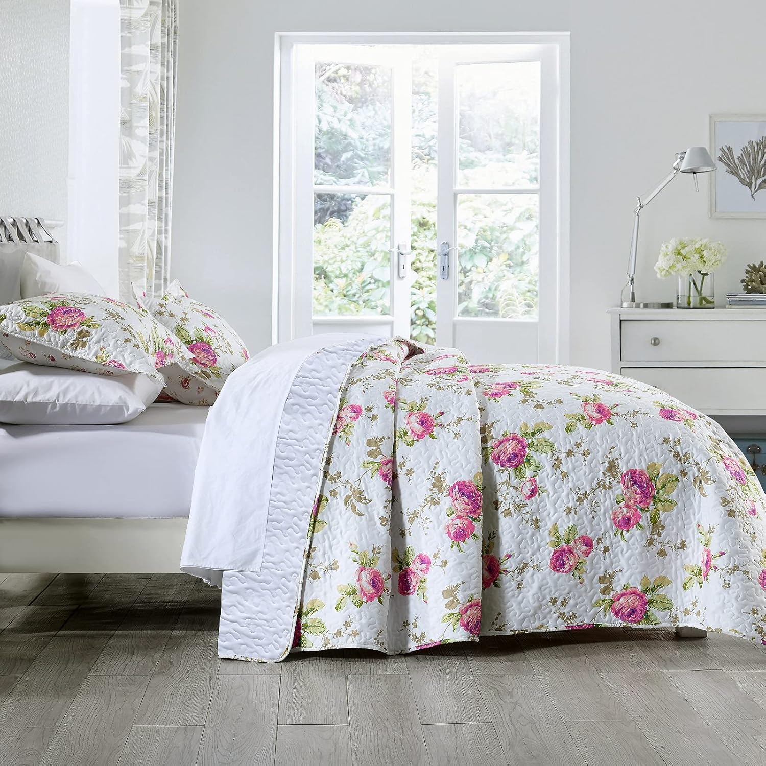 Boryard 3-Piece King Quilt Set with Rose Print