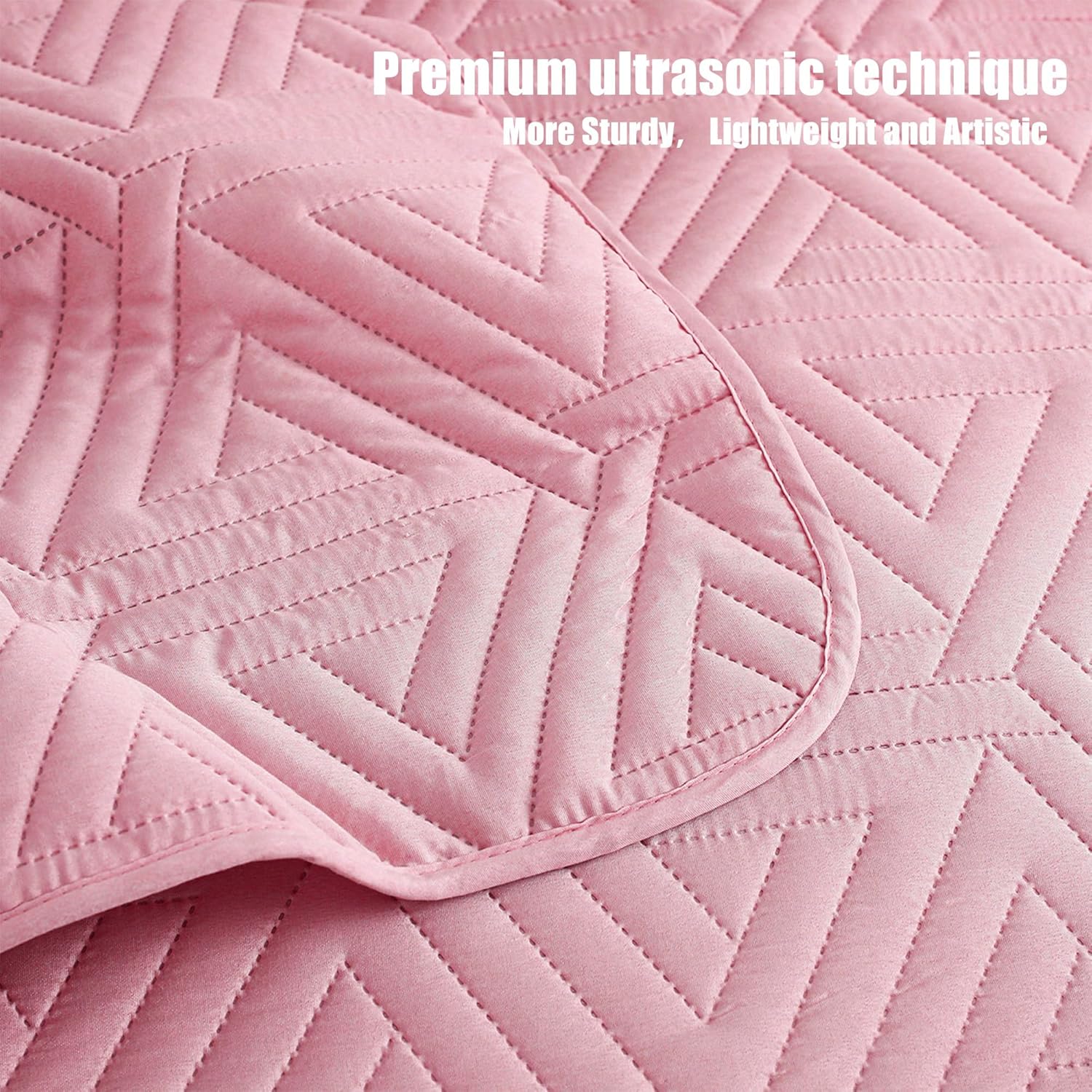 Whale Flotilla Pink Queen Size Quilt Set with 2 Pillow Shams