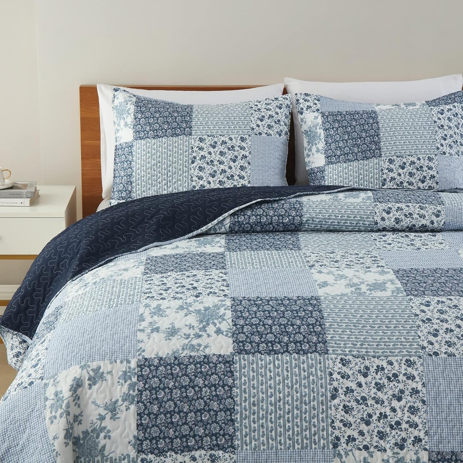 Boryard 3-Piece Queen Quilt Set Navy Blue Plaid Print
