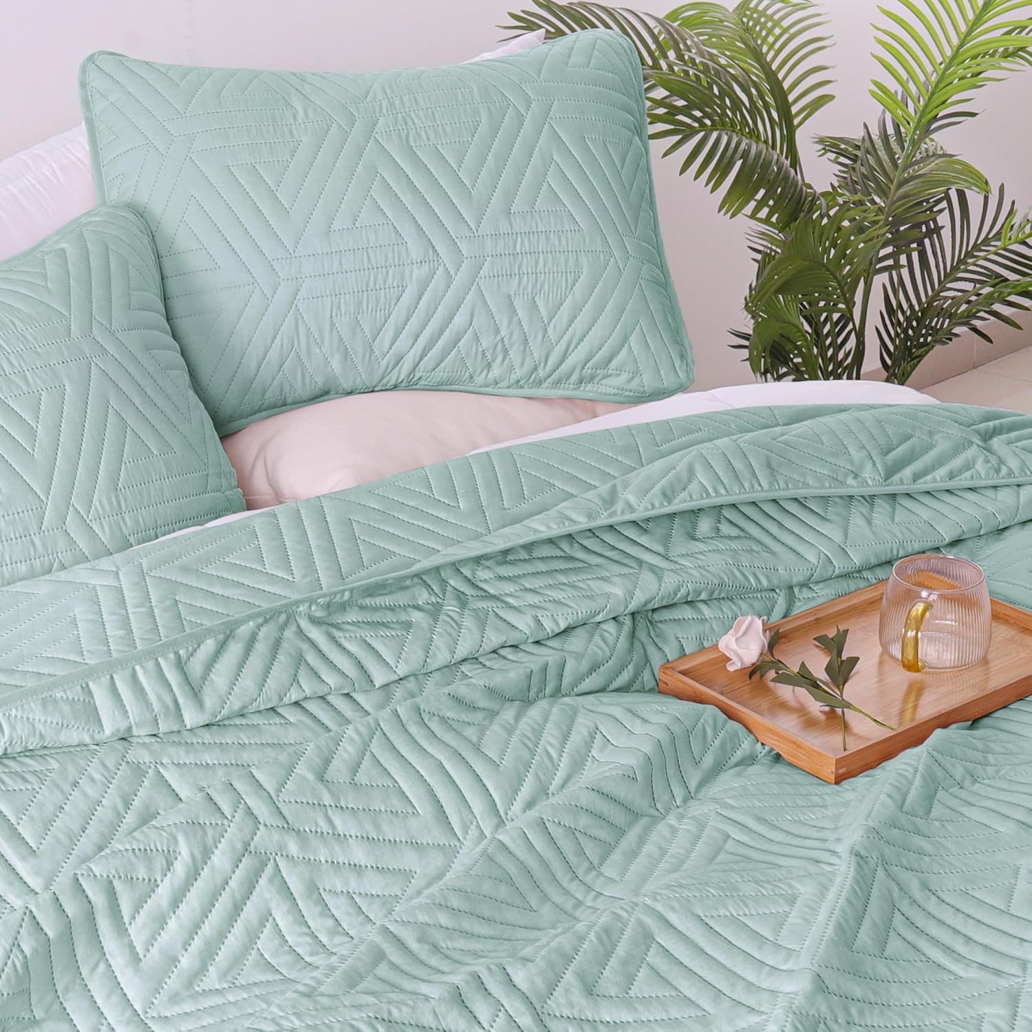 Whale Flotilla Light Blue Queen Size Quilt Set