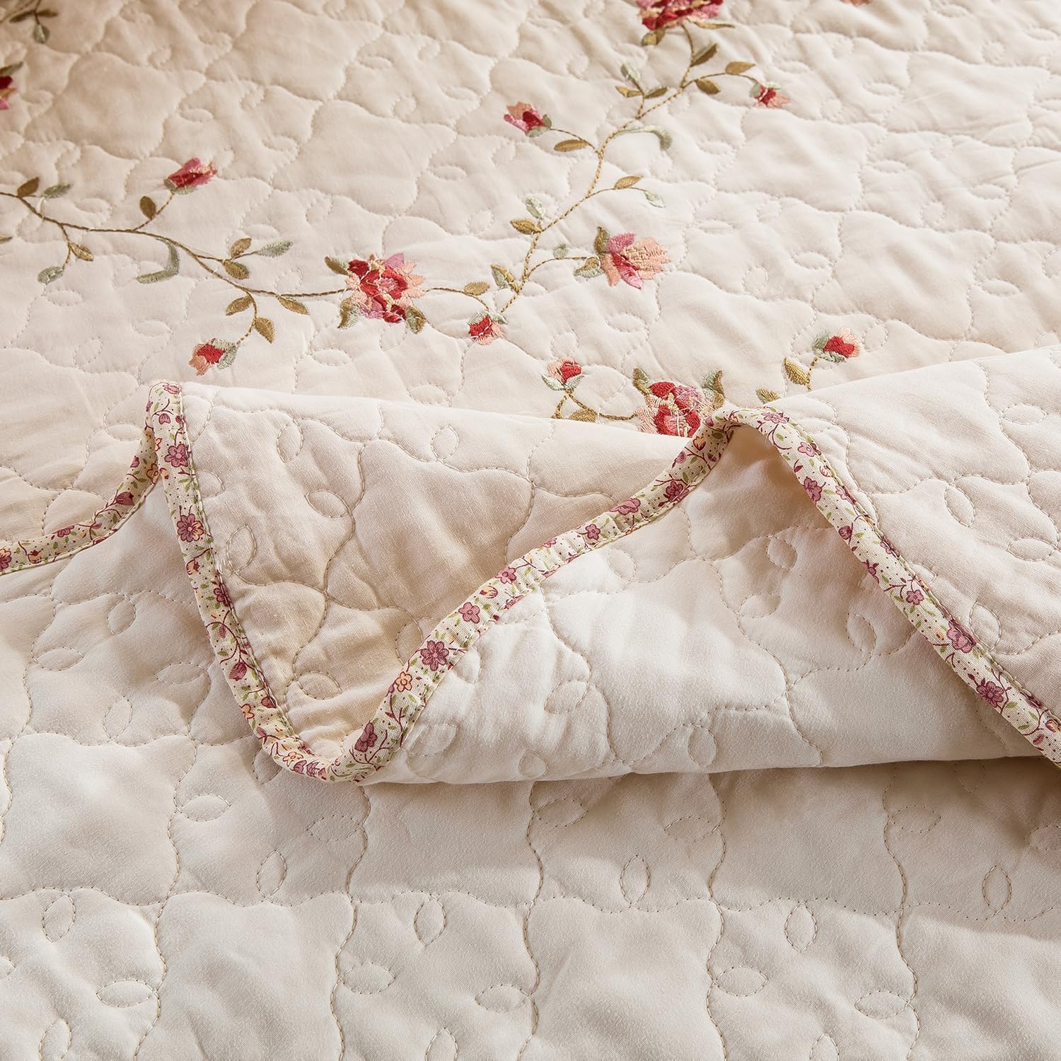 EAVD Floral Embroidered Quilt Set King Size 3 Pieces 1