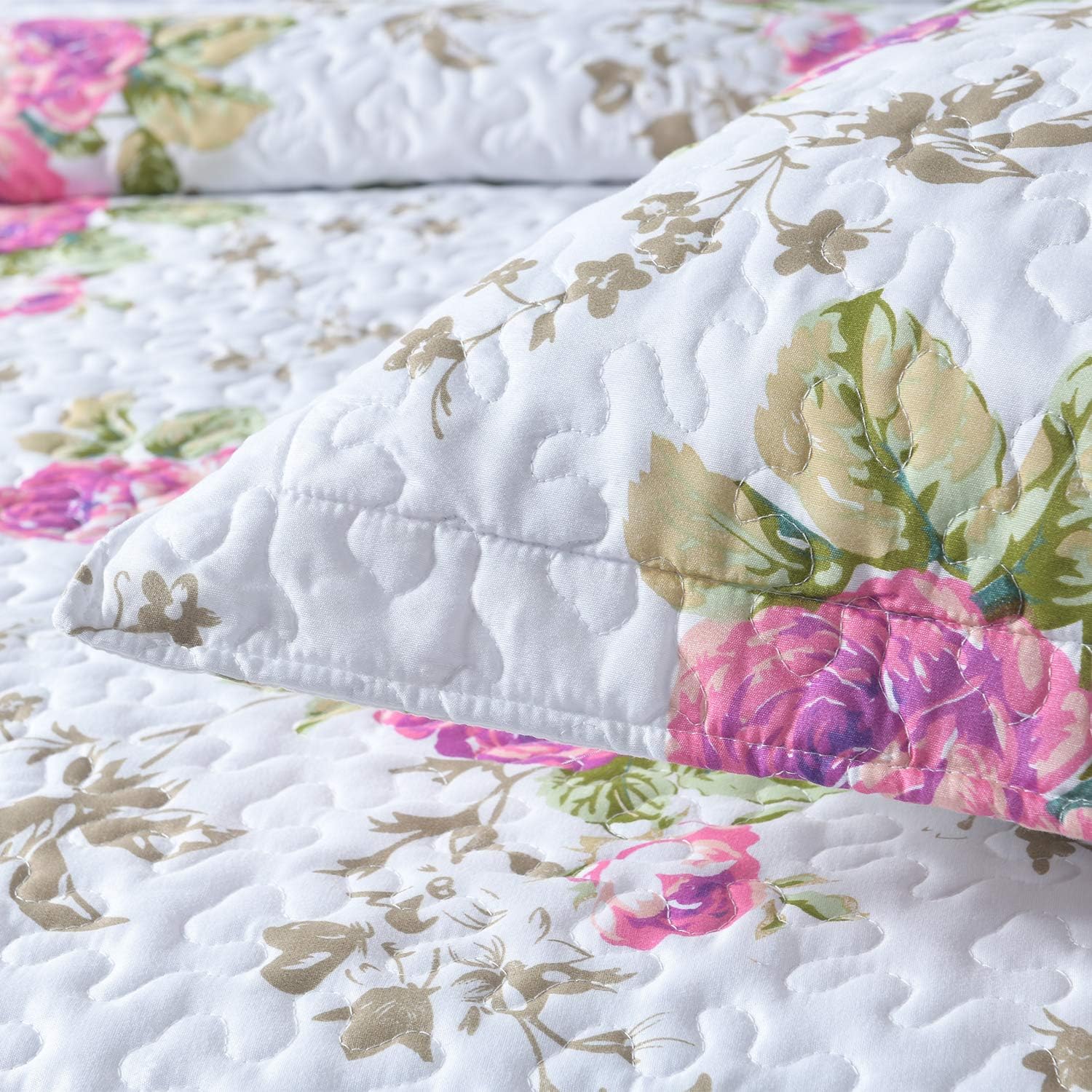 Boryard 3-Piece King Quilt Set with Rose Print