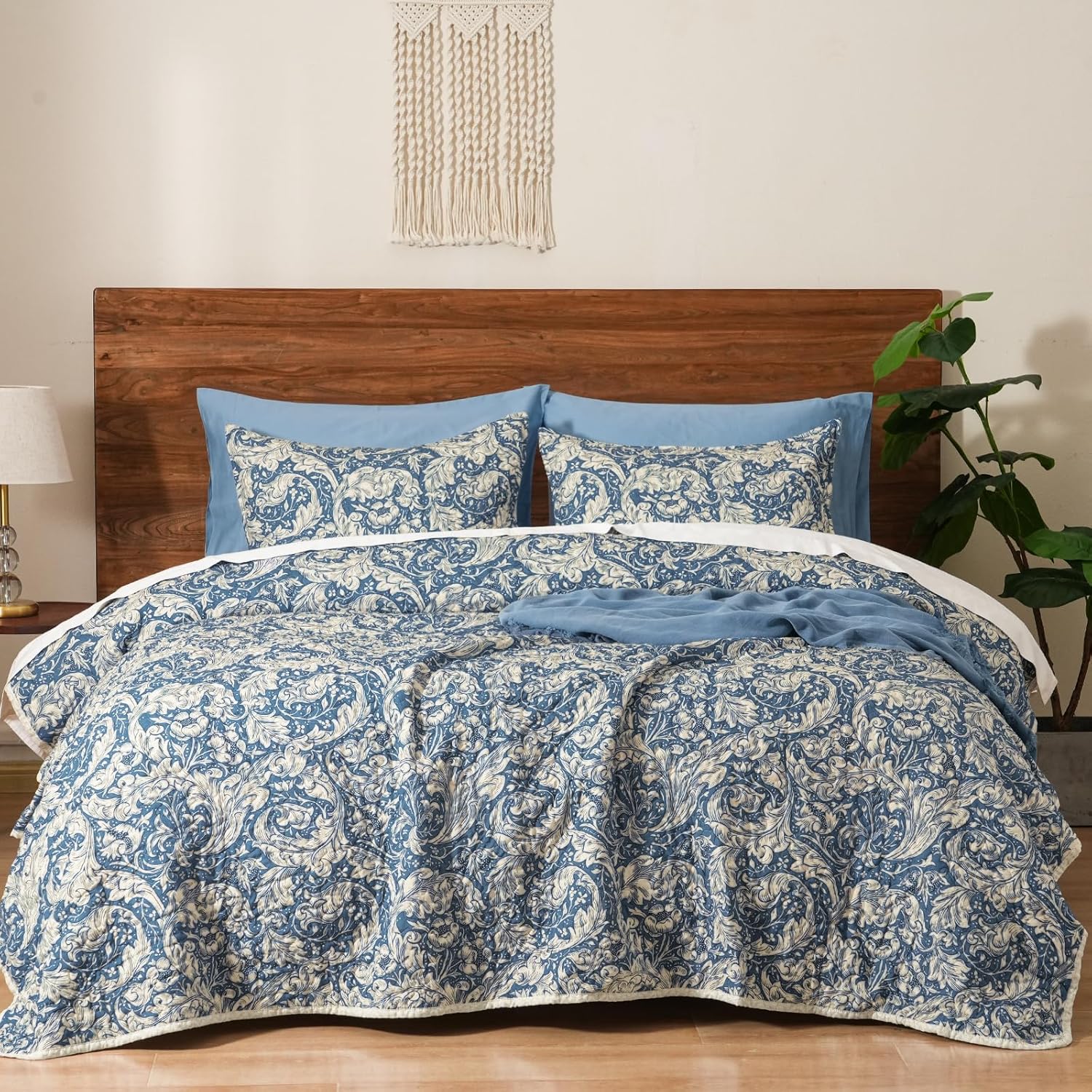PHF Floral Patchwork Quilt Set Twin Size 68x86