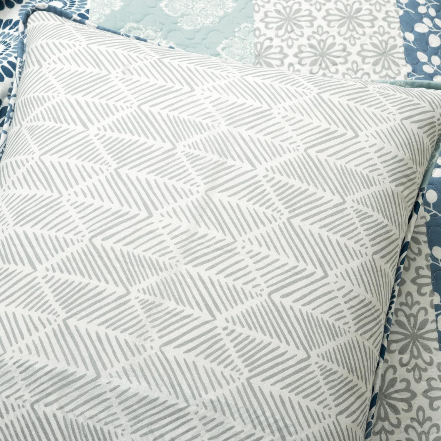 Lush Decor Bohemian Stripe Reversible Quilt Set 3 Piece Queen