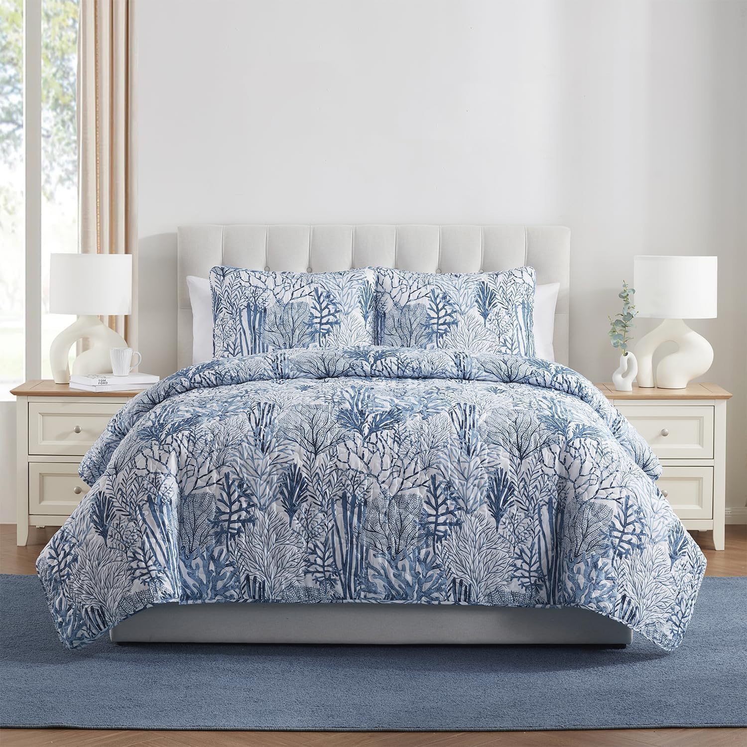 VCNY Home King Quilt Set with Pillow Shams