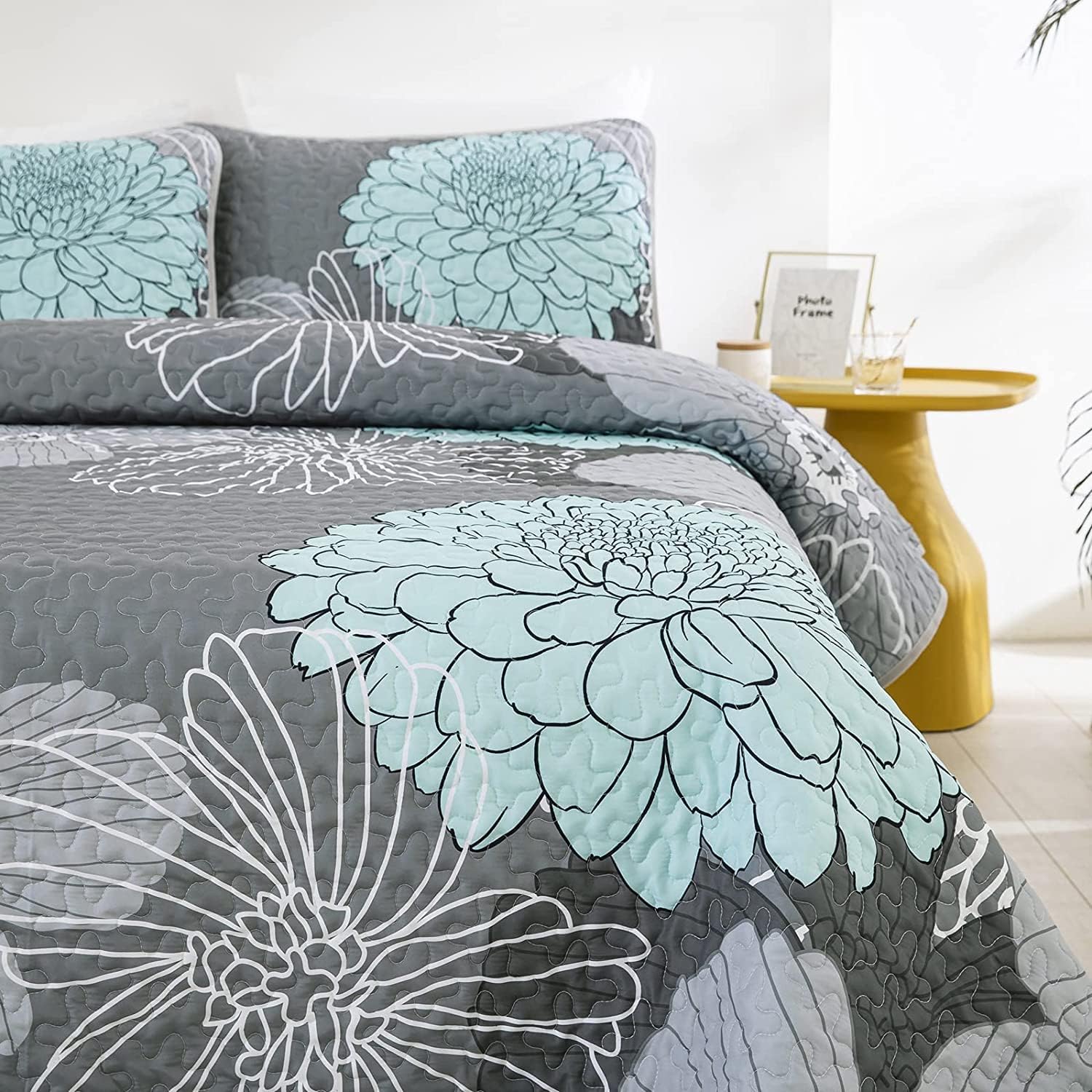 Yiran Grey Aqua Floral Queen Quilt Set 3pcs