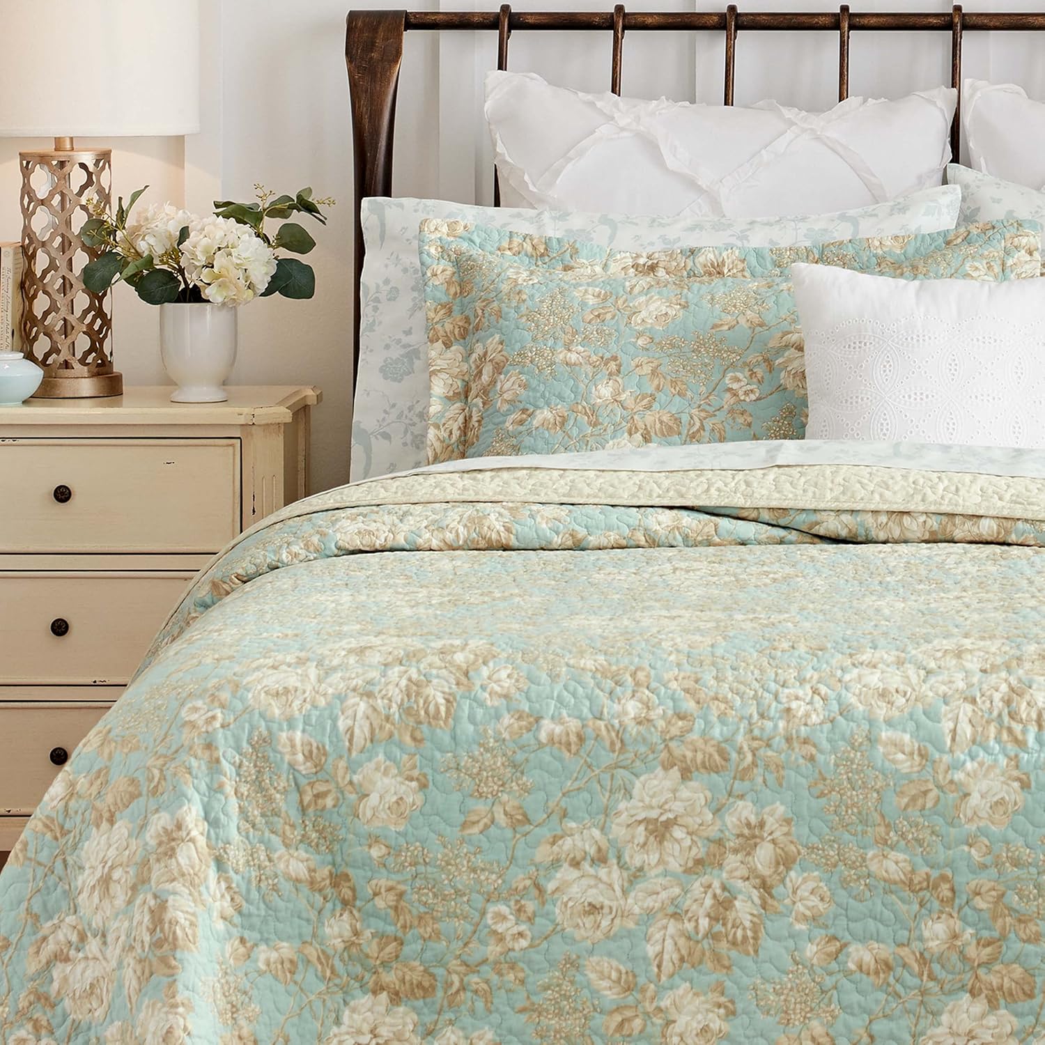 Laura Ashley Twin Quilt Set Cotton Reversible Bedding with Matching Sham
