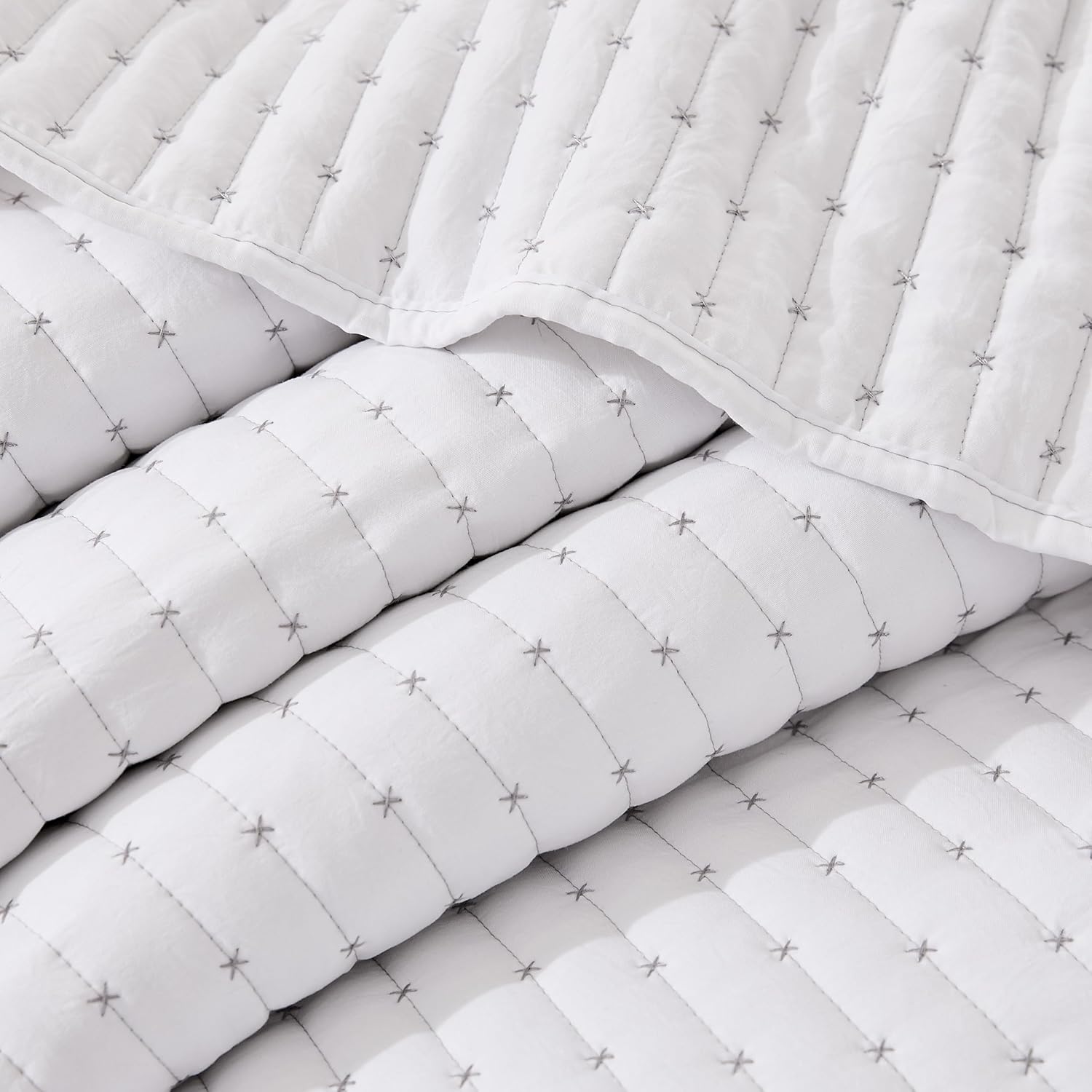 WDCOZY White Cross Stitch Quilt Set Twin Size