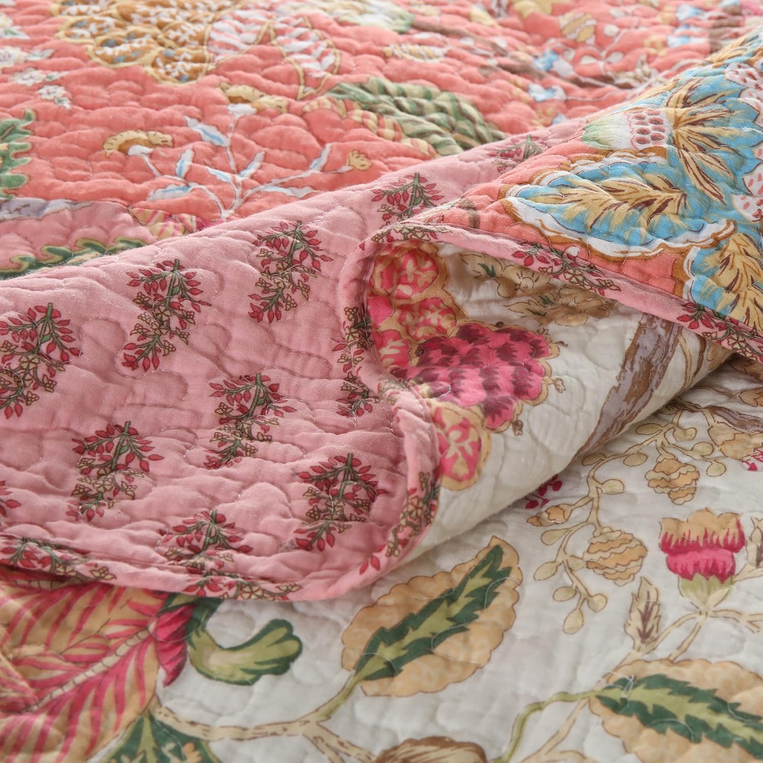 Etwel Queen Quilt Bedding Set Patchwork Floral Pink Comforter
