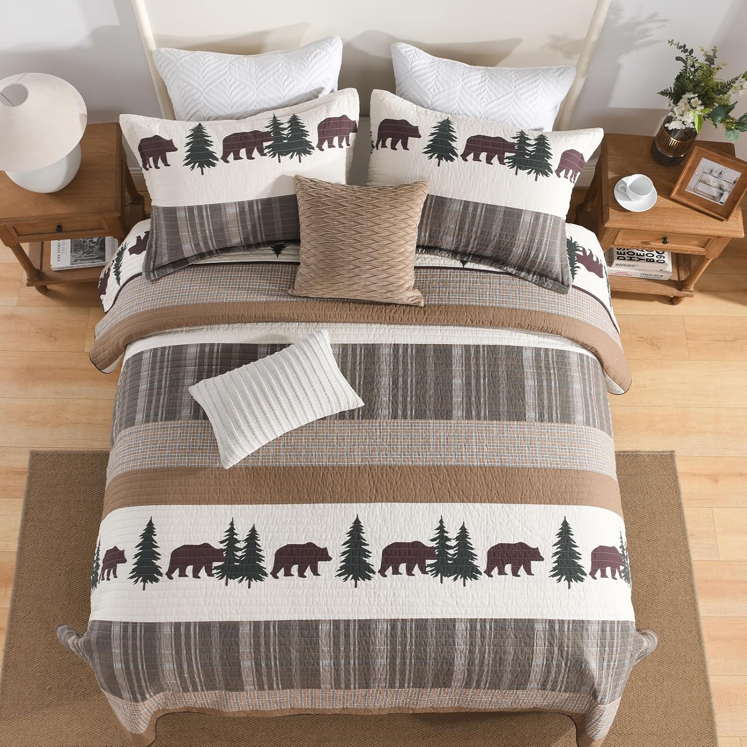 SahSahCasa Queen Quilt Set - Forest Farmhouse Reversible Cotton Comforter