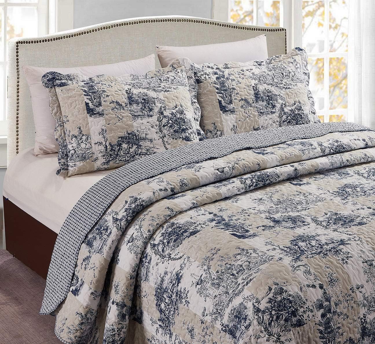 Brilliant Sunshine Blue Toile Quilt Set with 2 Shams