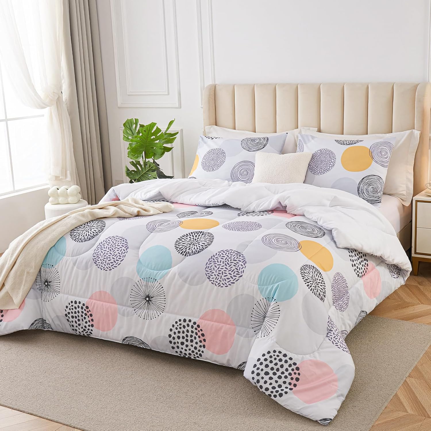 3 Piece Twin Comforter Set with Pillow Cases - Dream Circle