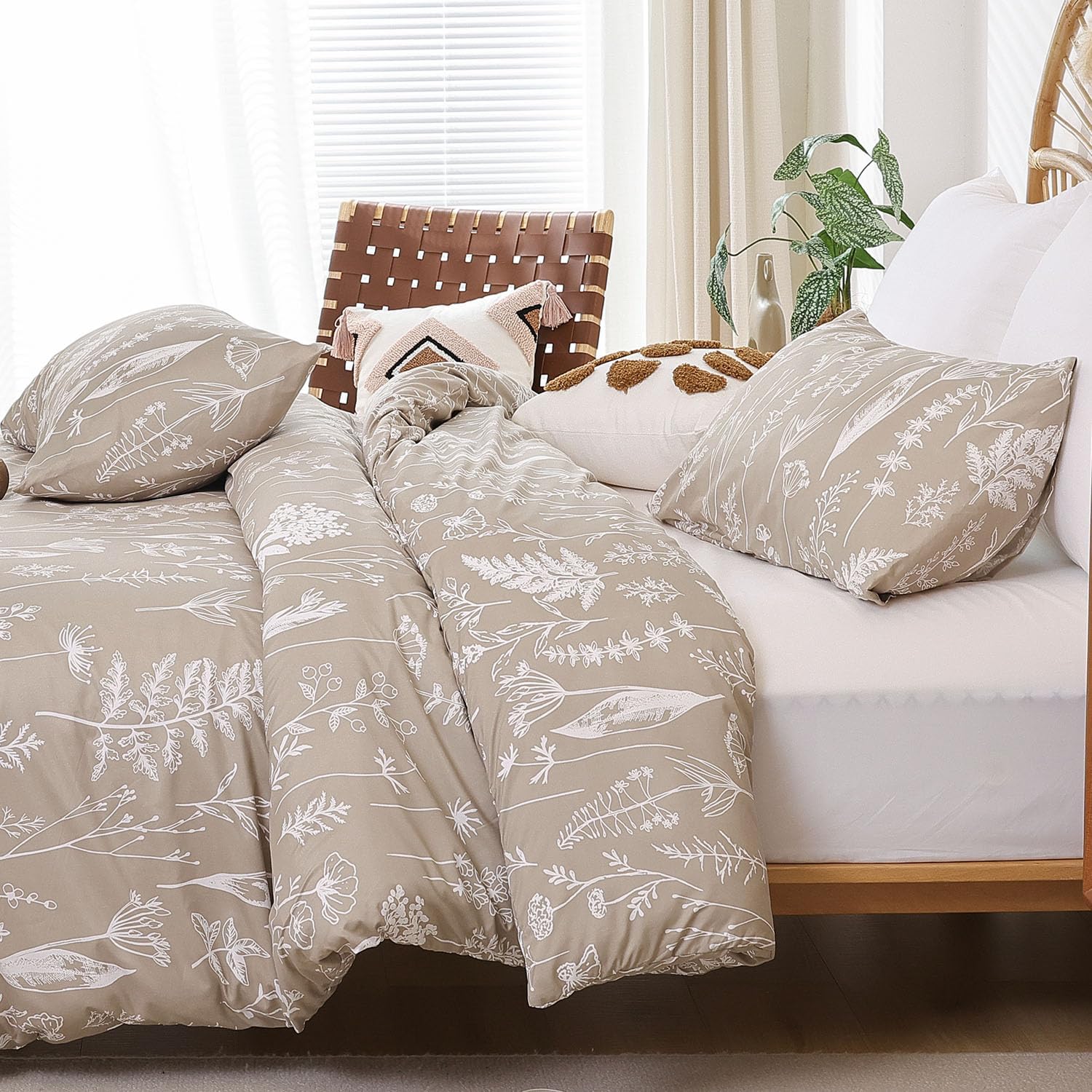 JANZAA Queen Comforter Set with Floral Patterns 3 Pieces