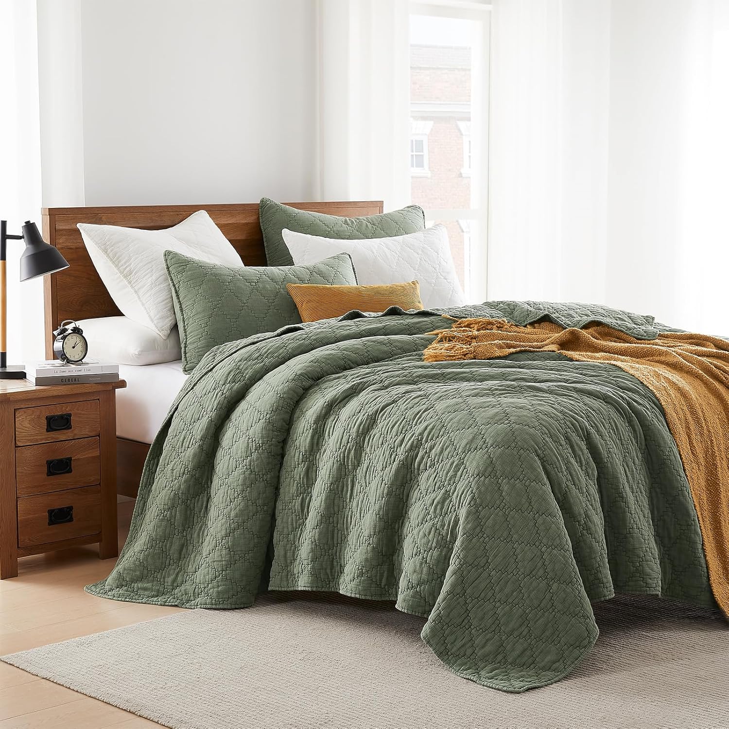 Palassio Olive Green Twin Quilt Set with 1 Sham 1