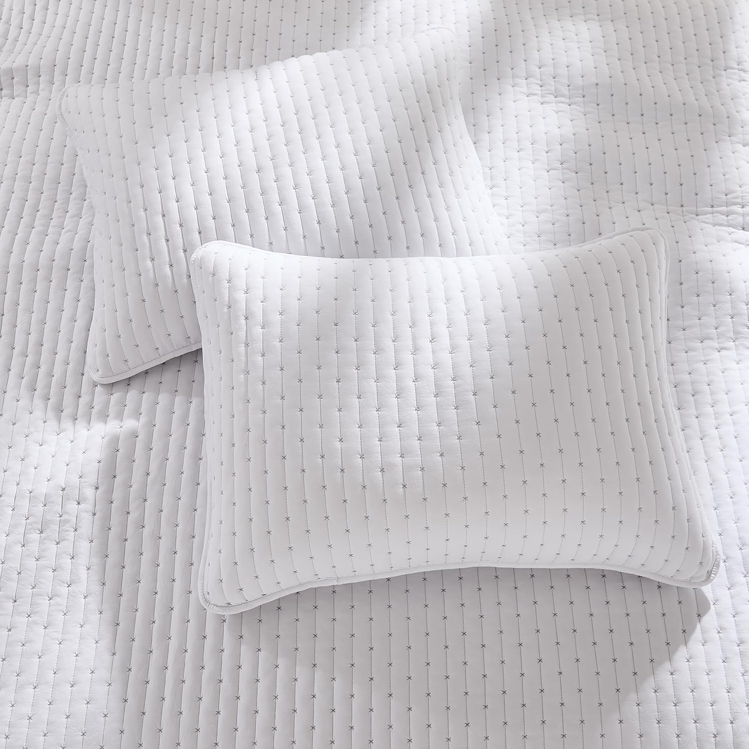 WDCOZY White Cross Stitch Quilt Set Twin Size