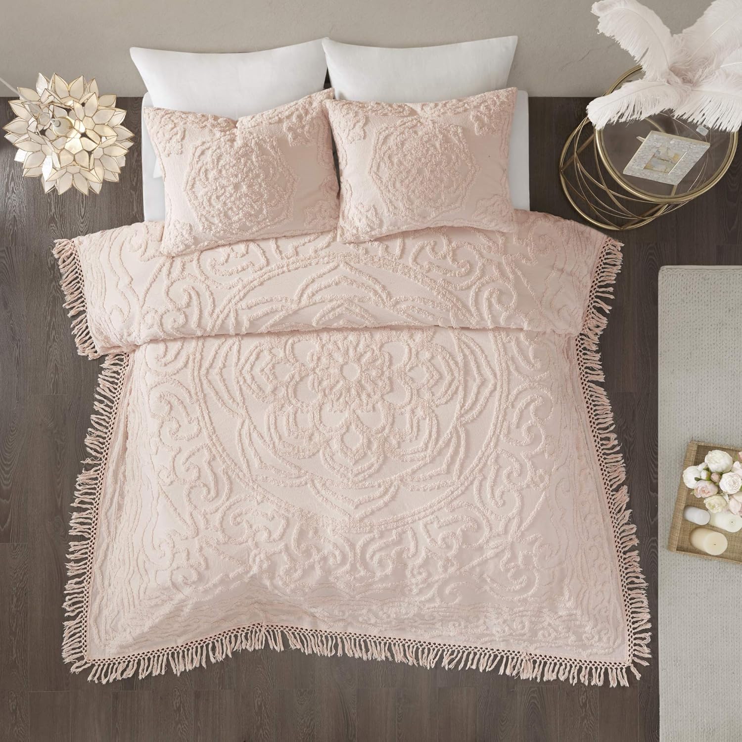 Madison Park Laetitia Cotton Quilt Set with Tassels Shabby Chic
