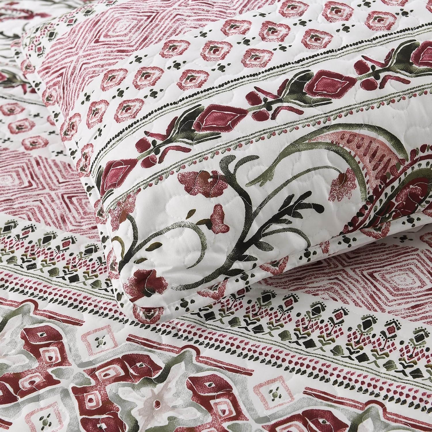 Boho Paisley Red Quilt Set Reversible Twin Size