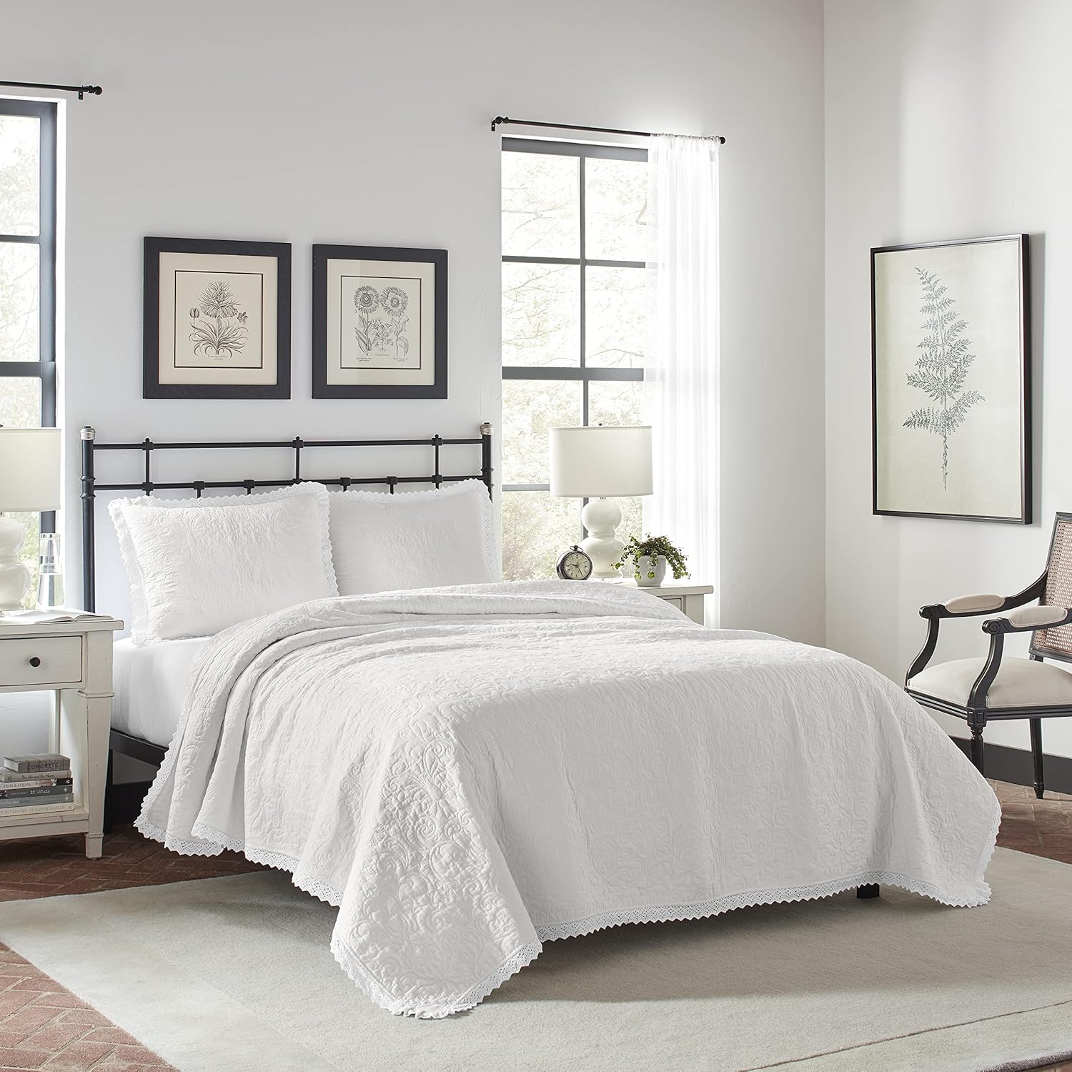 Laura Ashley Twin Quilt Set Reversible Cotton Bedding with Matching Sham