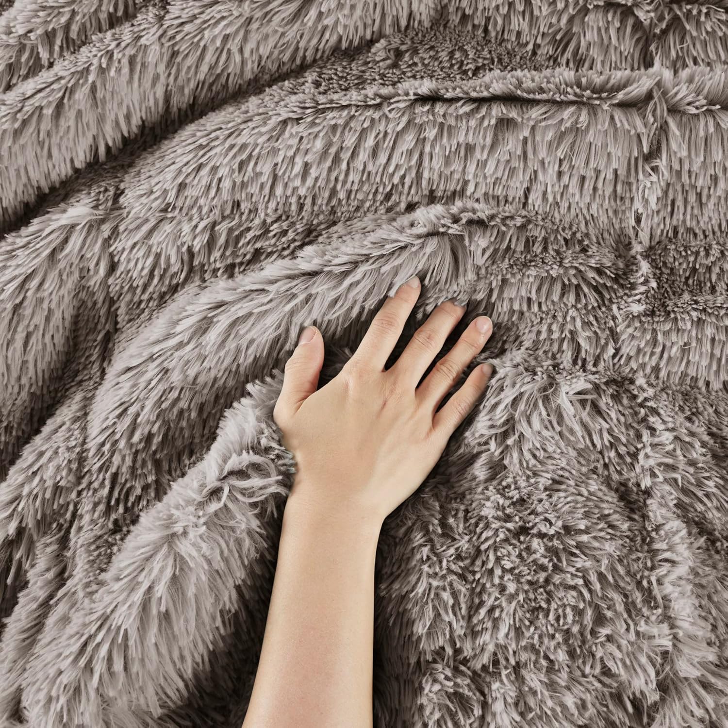Intelligent Design Shaggy Comforter Set Faux Fur Down Alternative Grey 3 Piece
