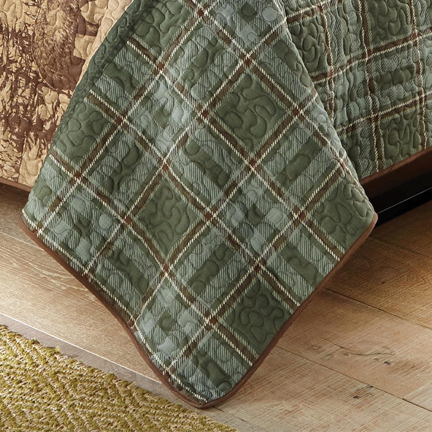 Woodland Sage Bear Moose Quilt Bed Set - Queen Size