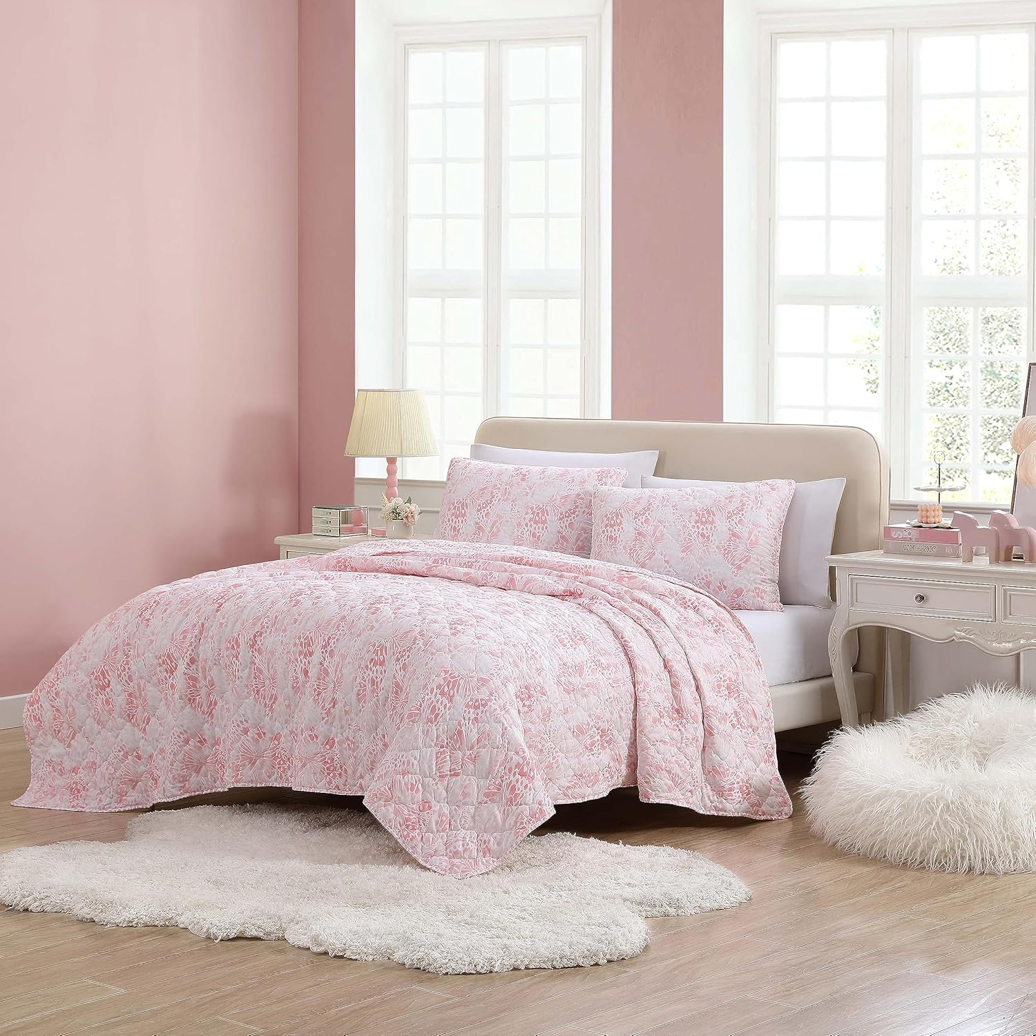 Betsey Johnson Butterfly Ombre Pink Quilt Set Twin
