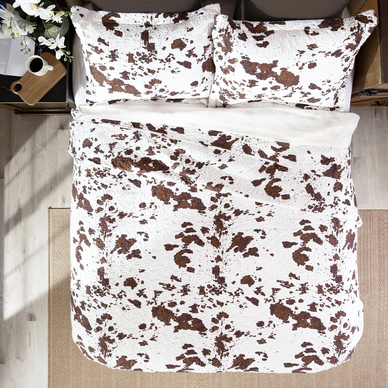 CARSTENS Western Aztec Cow Print Quilt Set Twin