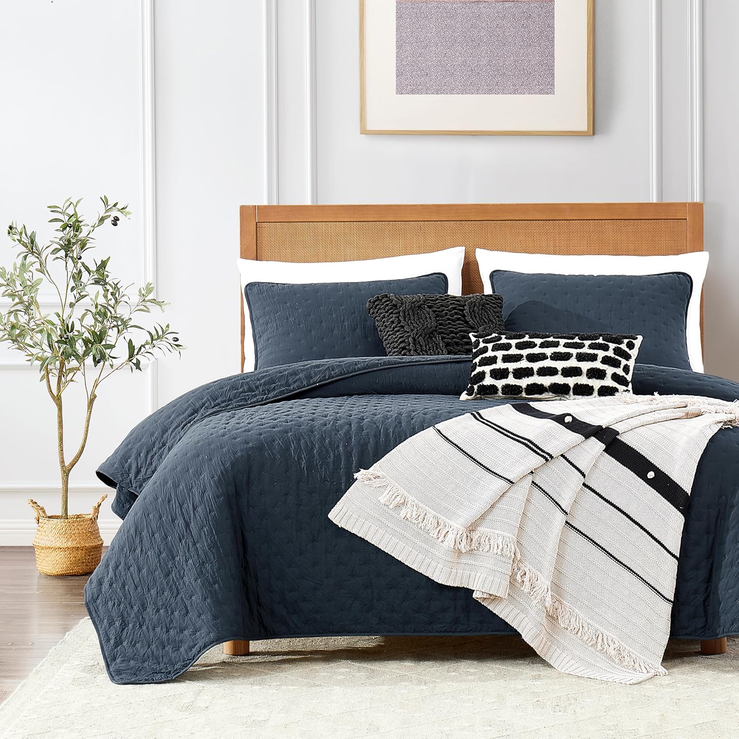 ROARINGWILD Navy Blue Queen Quilt Set with Pillow Shams - 3 Piece 90x90 Inches