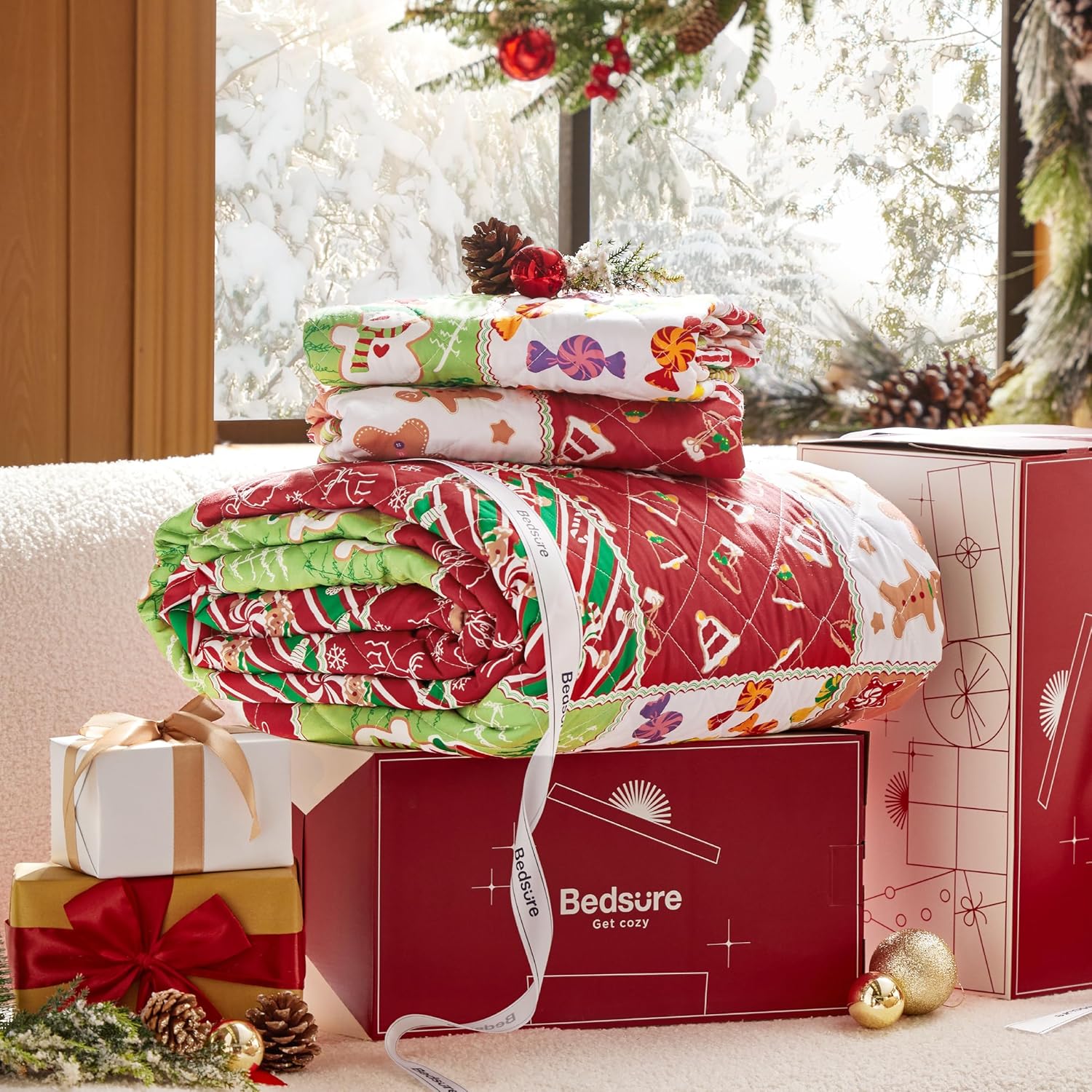 Bedsure Christmas Quilt Set King - Red and Multicolor