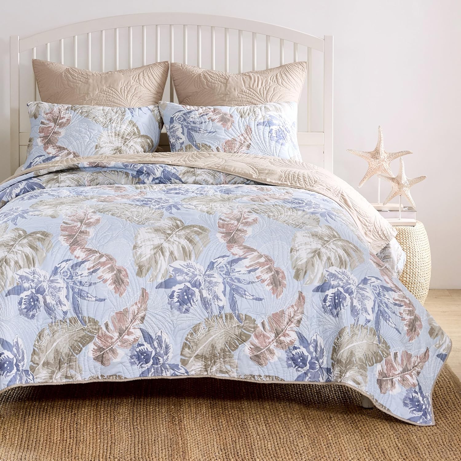 Greenland Home Tropics Palm Leaves Quilt Set 3-Piece FullQueen Mist 1