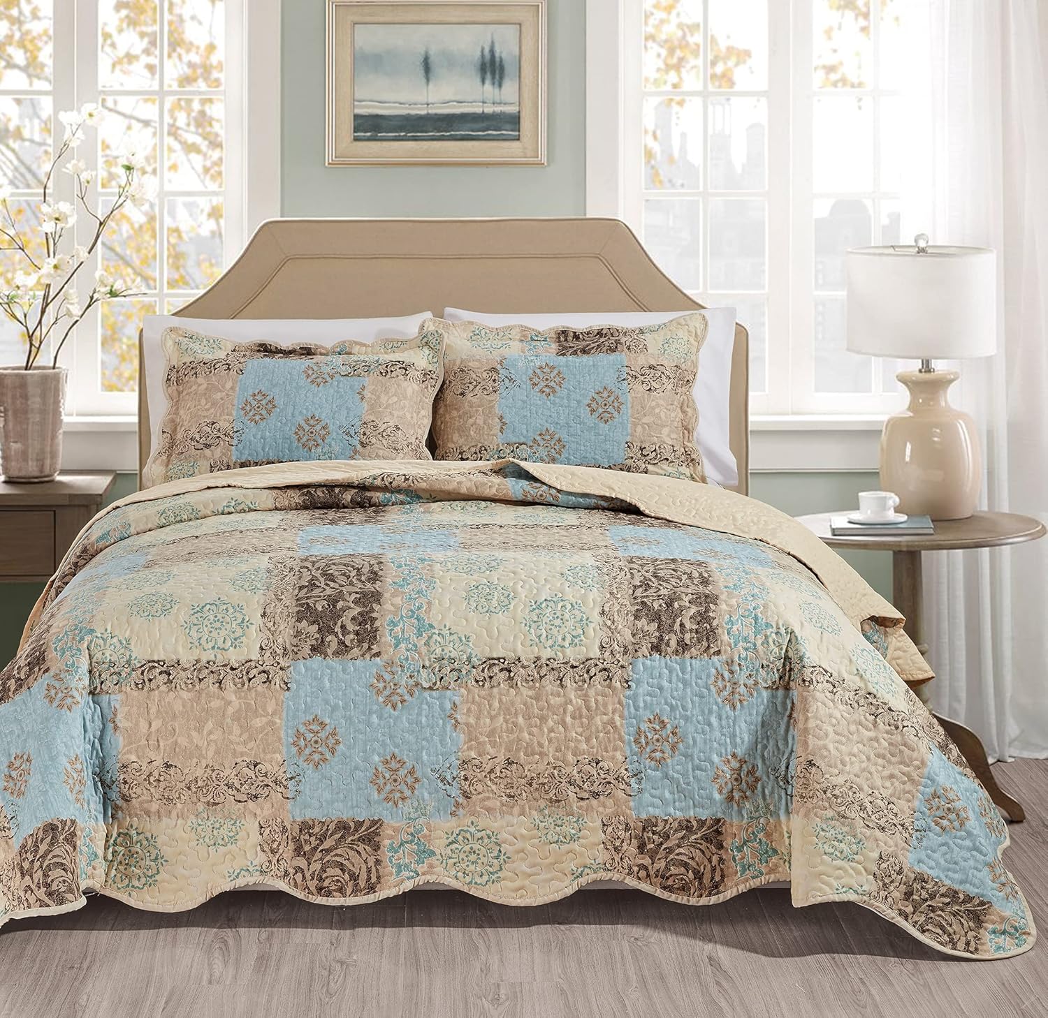 Masterplay Cal King Quilt Set with Pillow Shams