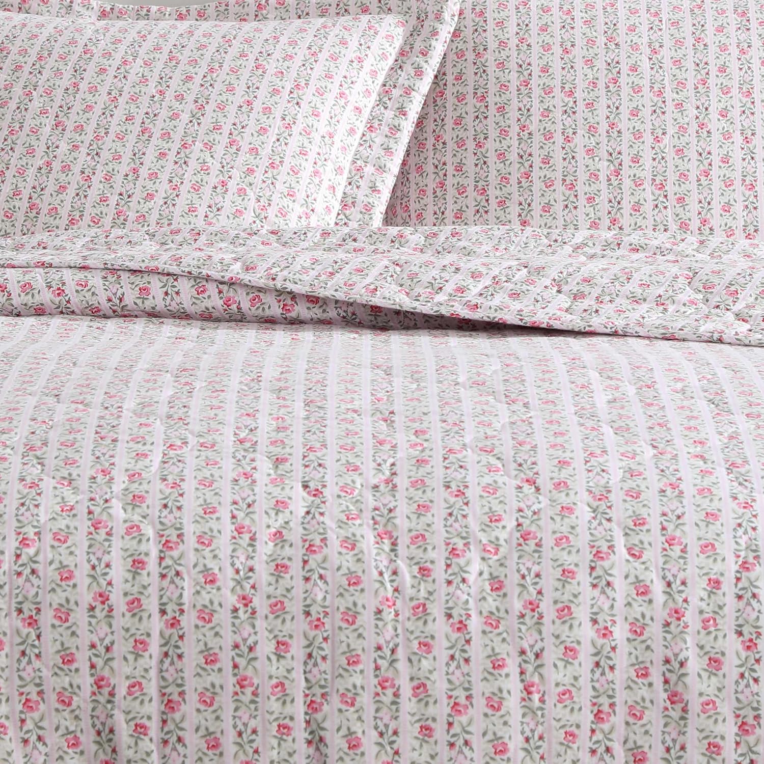 Laura Ashley Full Queen Quilt Set with Matching Shams