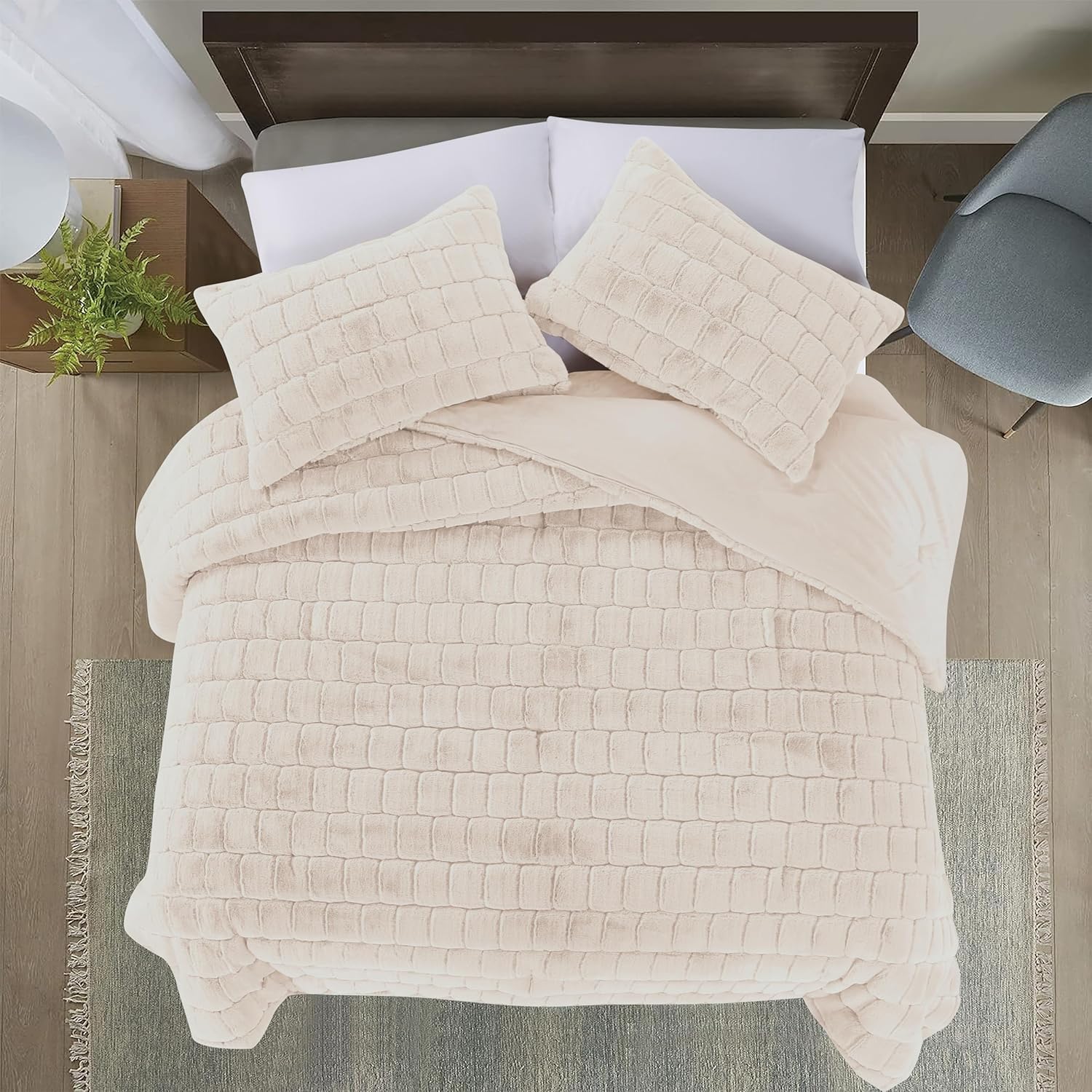 Elegant Comfort Faux Fur 3-Piece Comforter Set