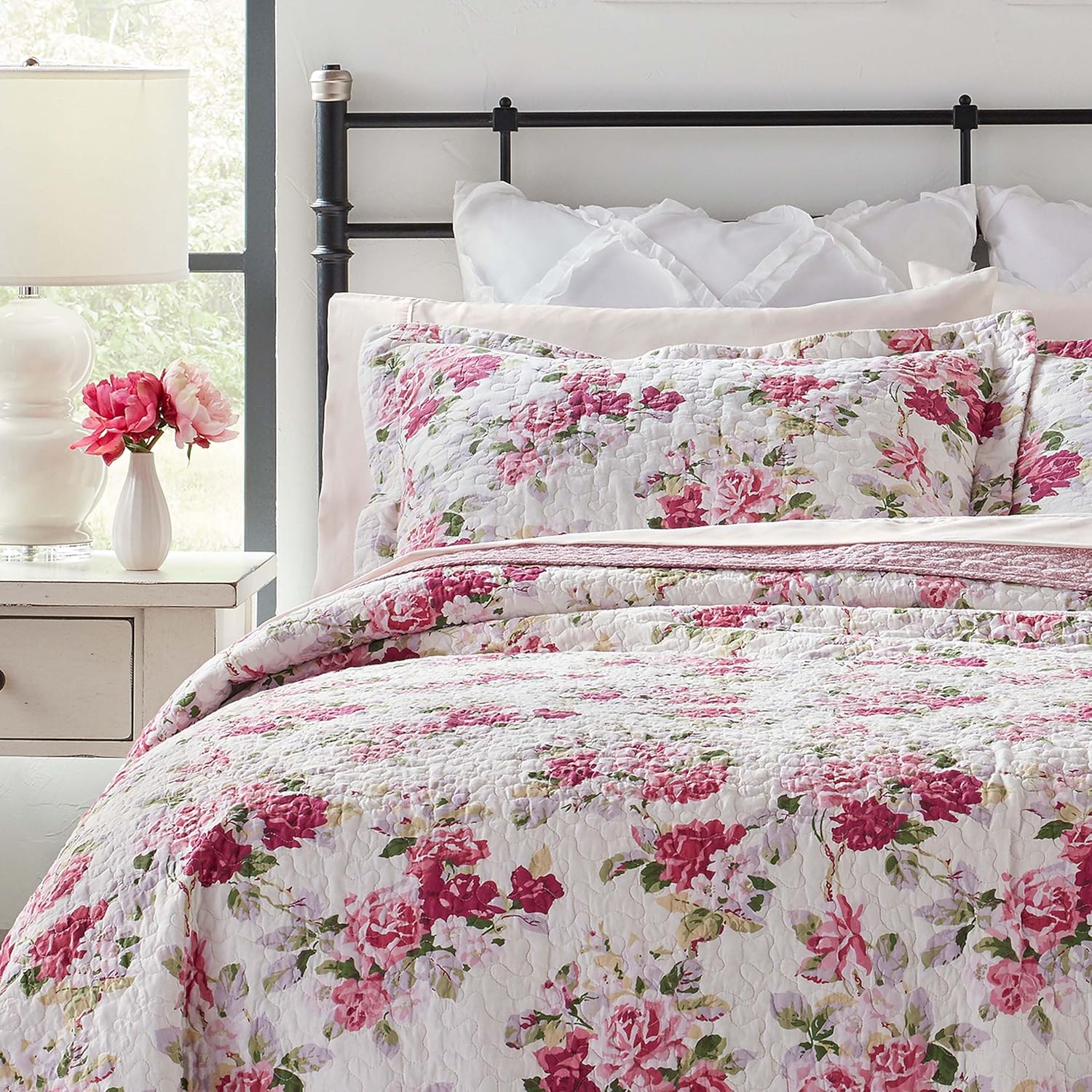 Laura Ashley King Quilt Set with Reversible Design