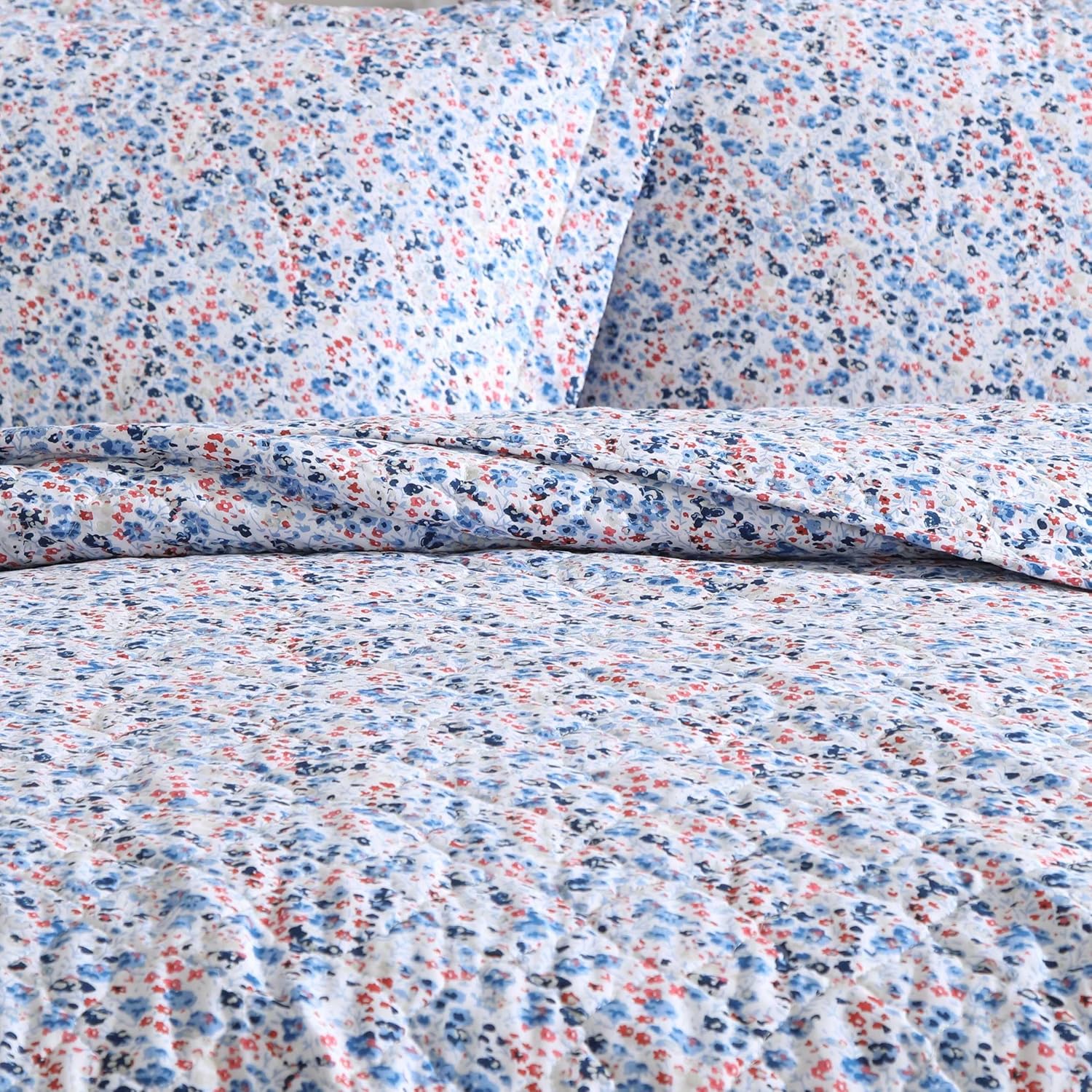 Laura Ashley Leona Flower Red Quilt Set FullQueen