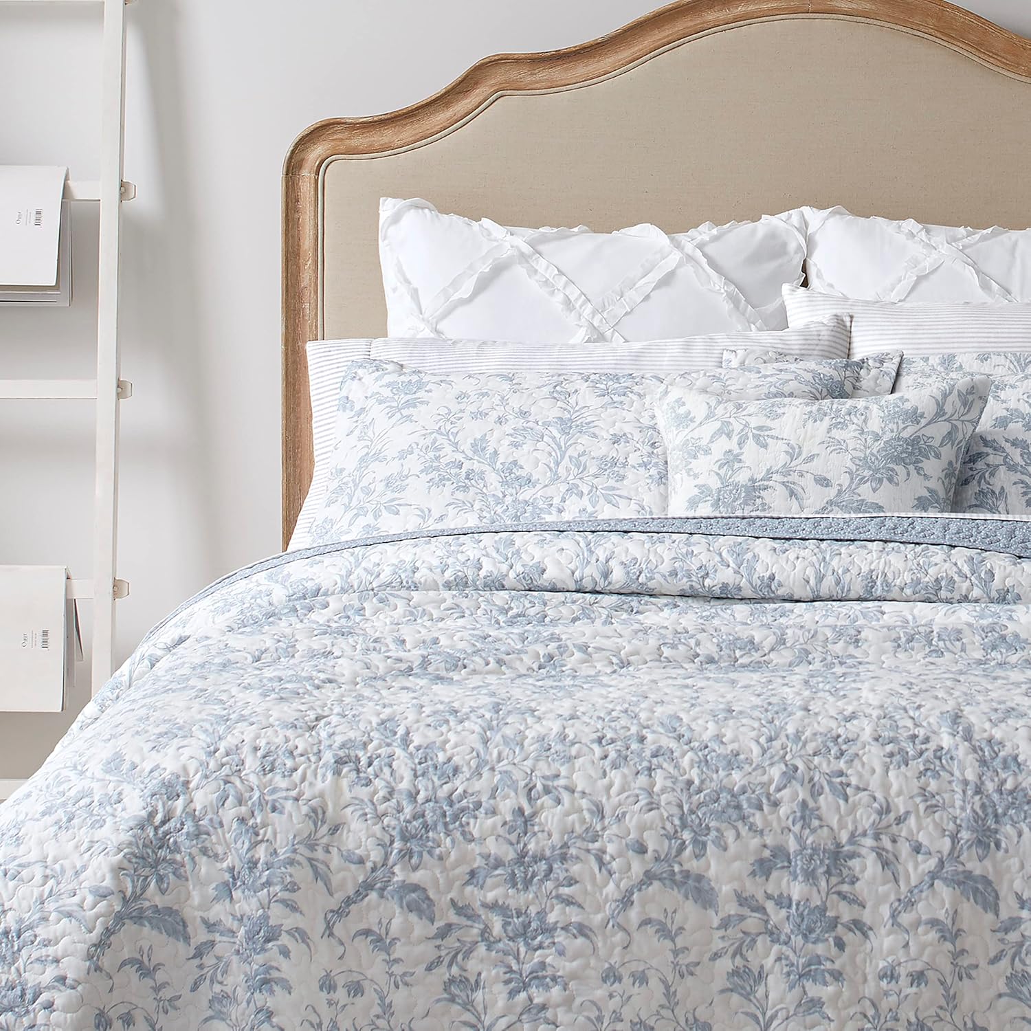 Laura Ashley Twin Quilt Set in Amberley Soft Blue