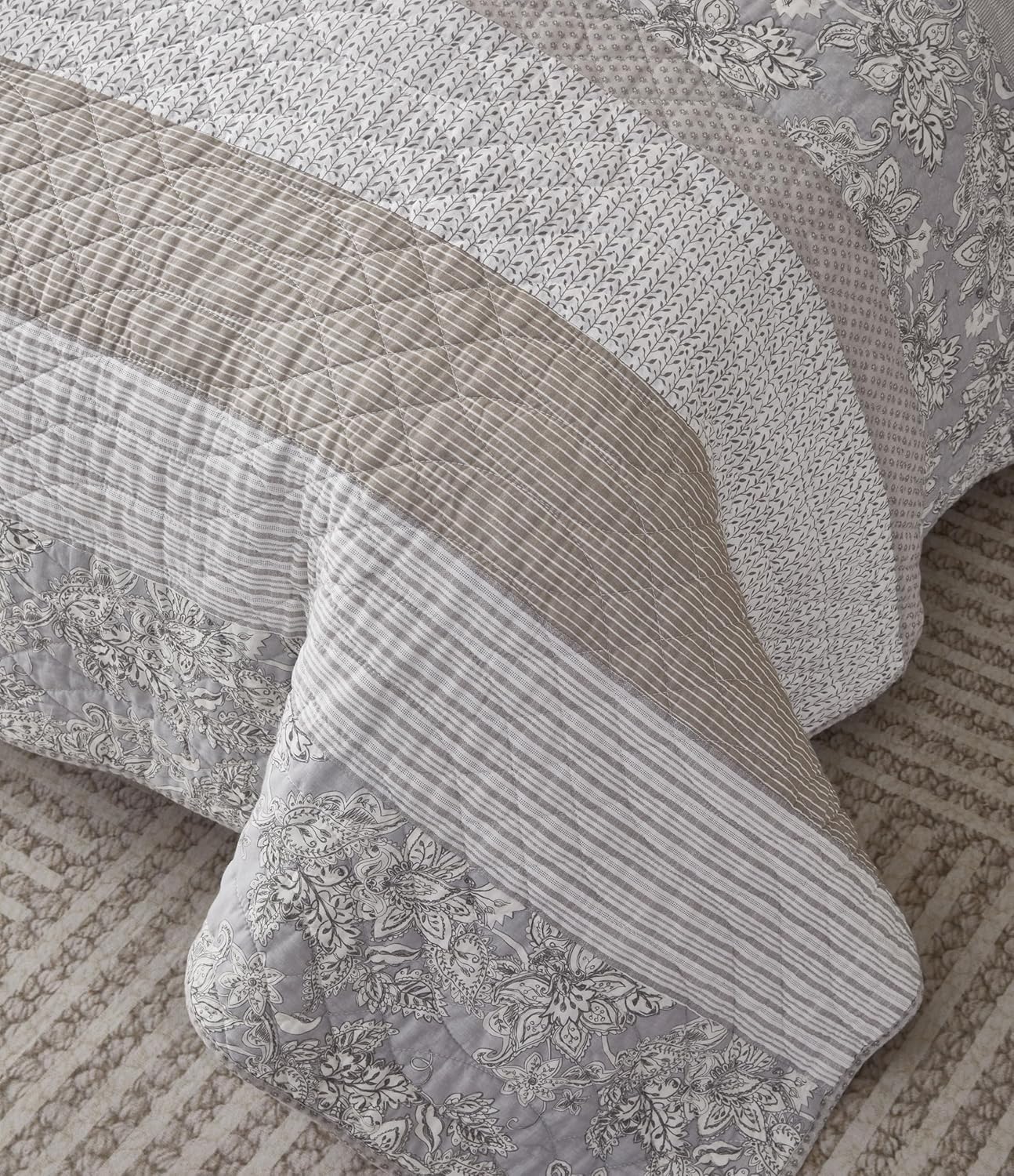 Chezmoi Collection Robyn Quilt Set - 2-Piece Neutral Taupe Gray White
