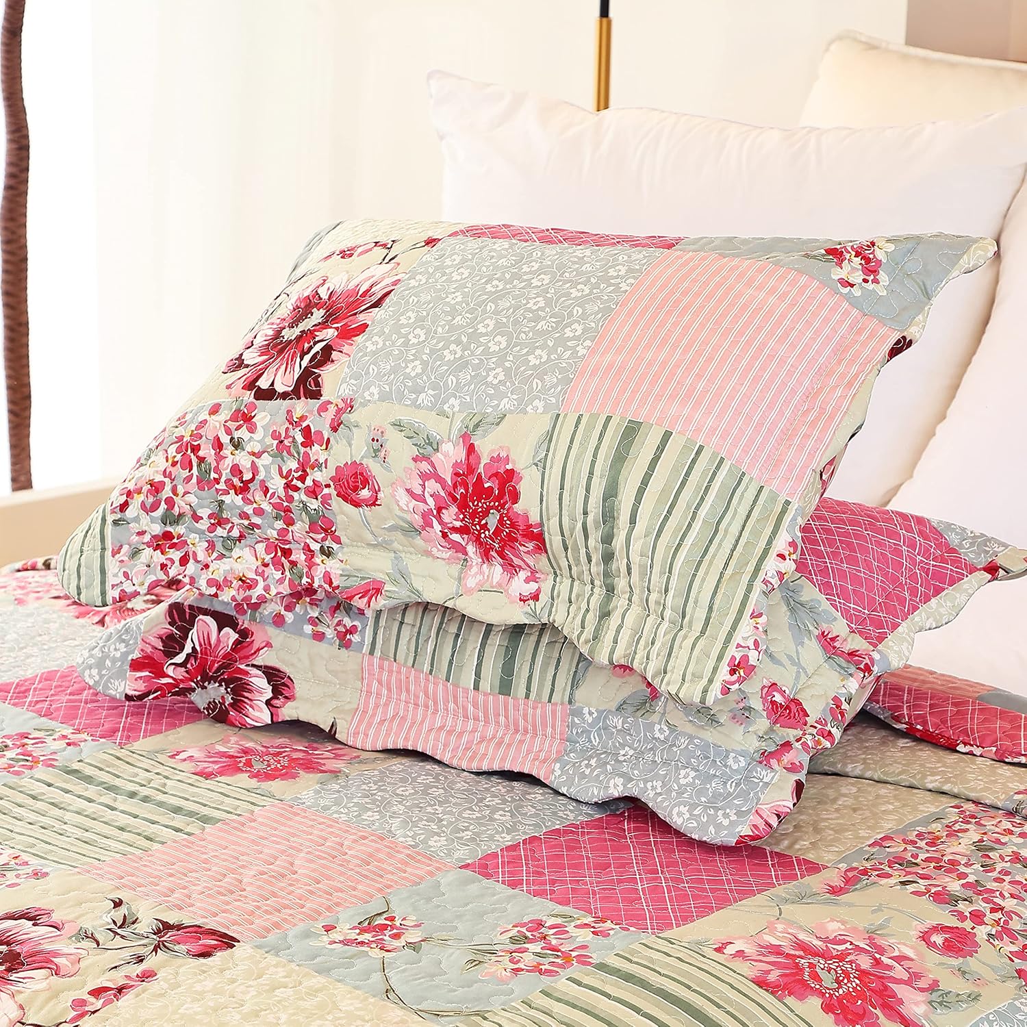 Cmfshape Floral Queen Quilt Set with Pillow Cases