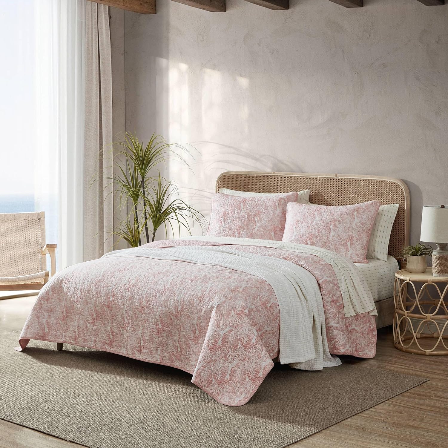 Tommy Bahama Twin Quilt Set with Reversible Design 1