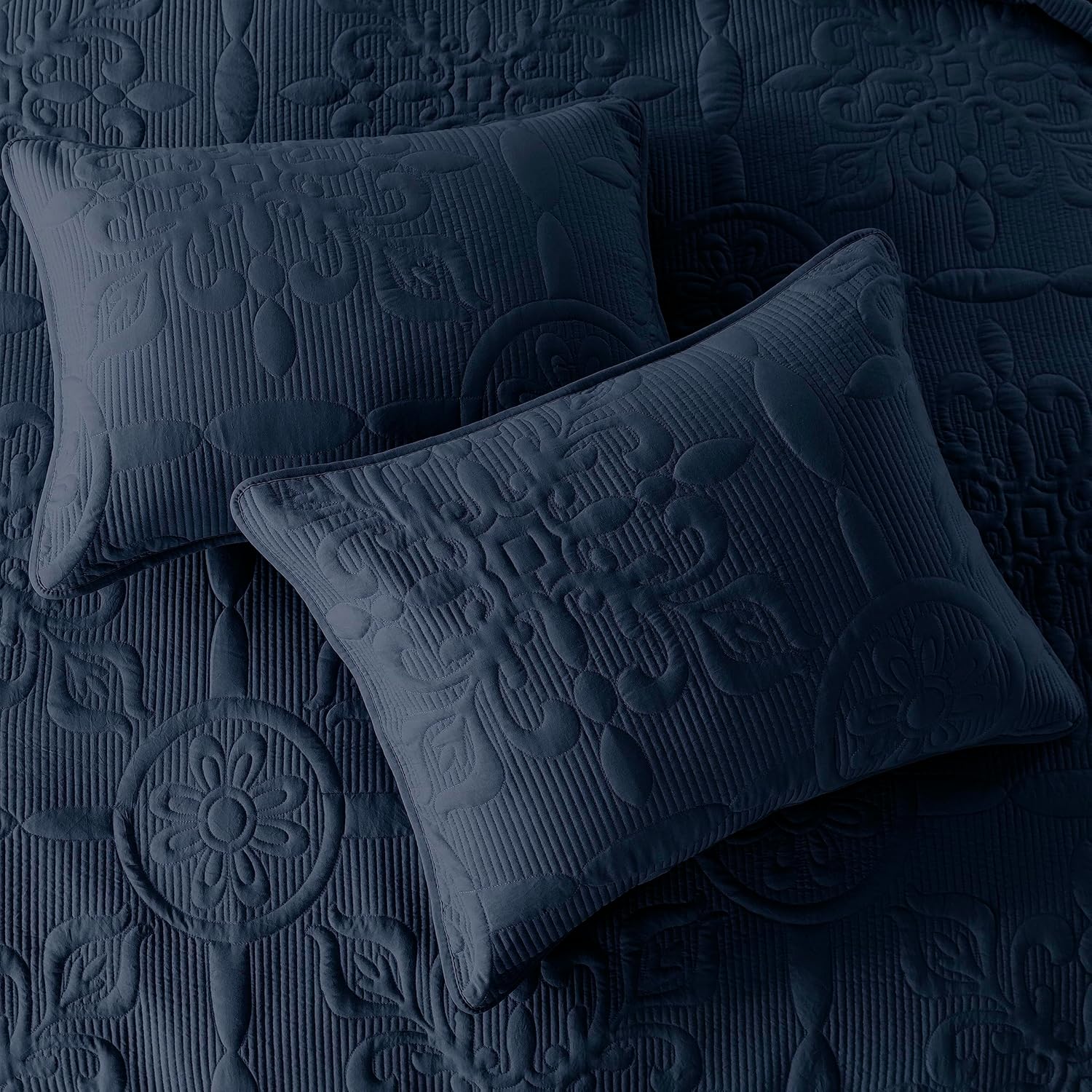 B2EVER Navy Blue Damask Quilt Queen Set with 2 Pillow Shams