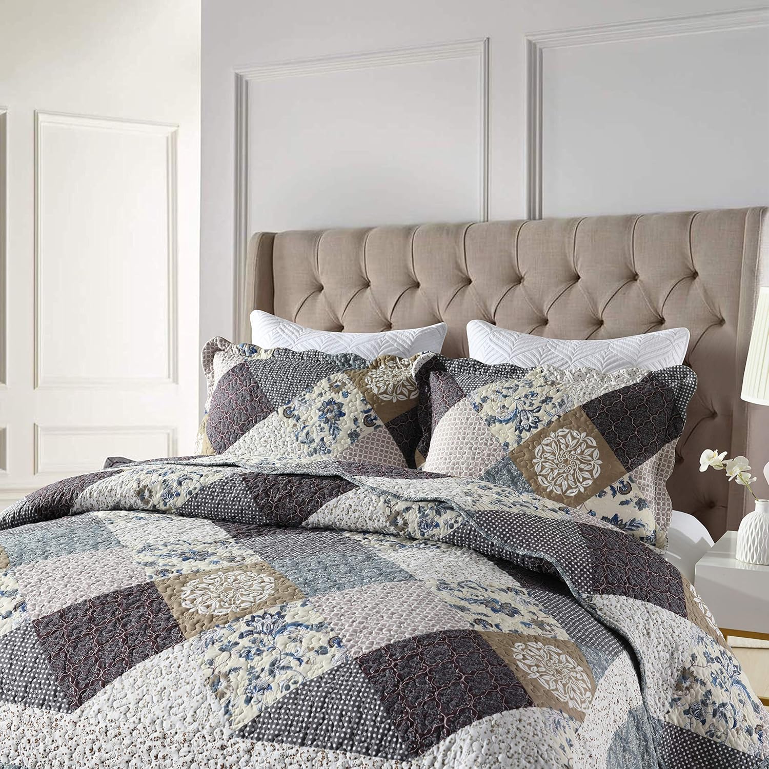 Travan 3-Piece Queen Quilt Set with Shams