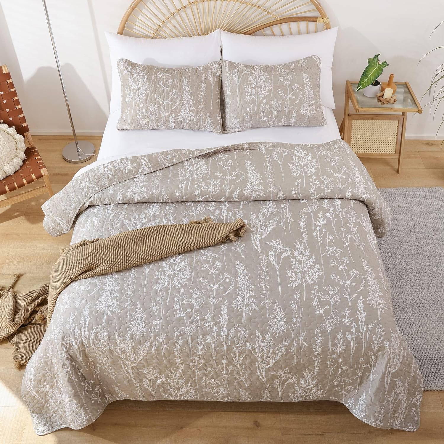 JANZAA Twin Quilt Set 2 Pieces Floral Pattern Reversible Microfiber Bedding