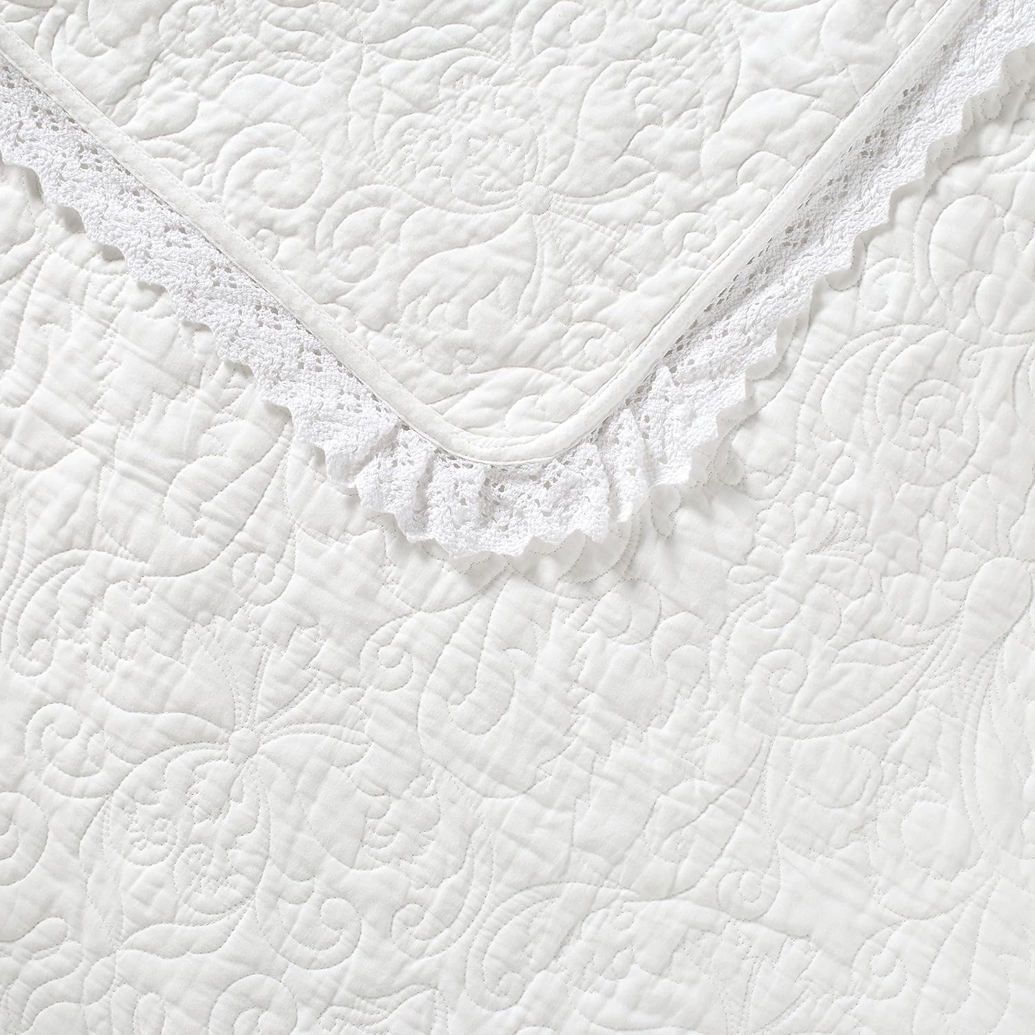 Laura Ashley Twin Quilt Set Reversible Cotton Bedding with Matching Sham