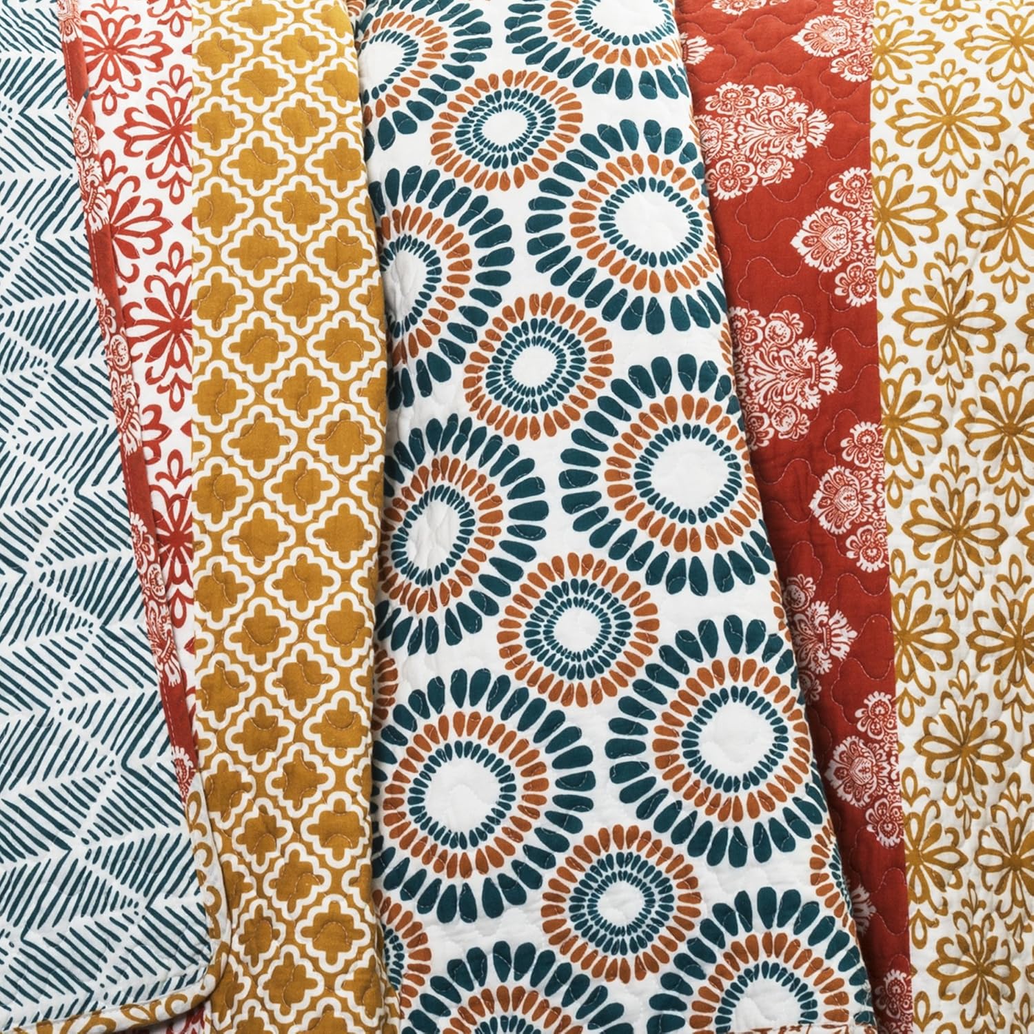 Lush Decor Boho Stripe Reversible Quilt Set 3 Piece FullQueen