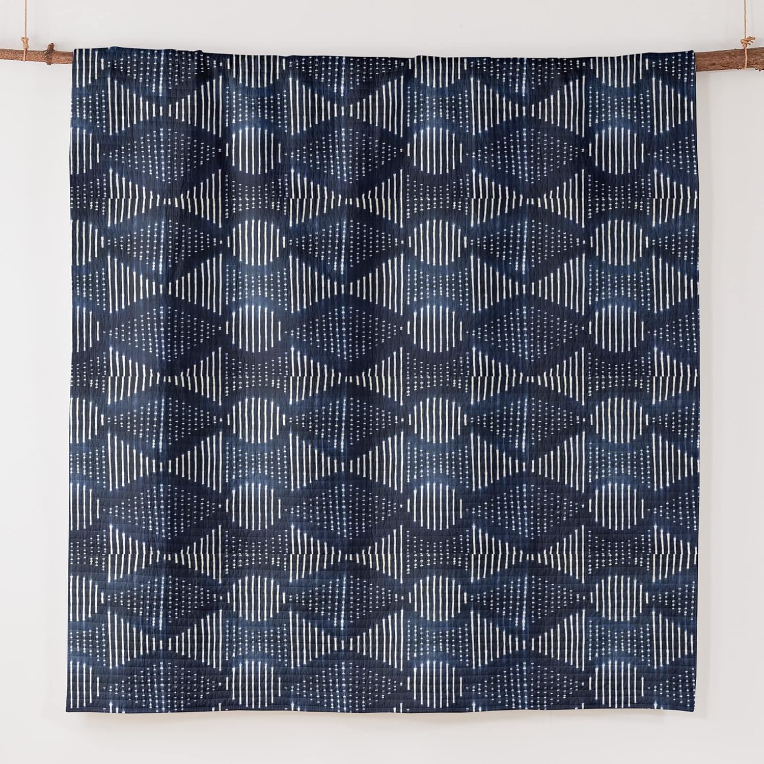 Levtex Home Bakio Quilt Set - Navy and White