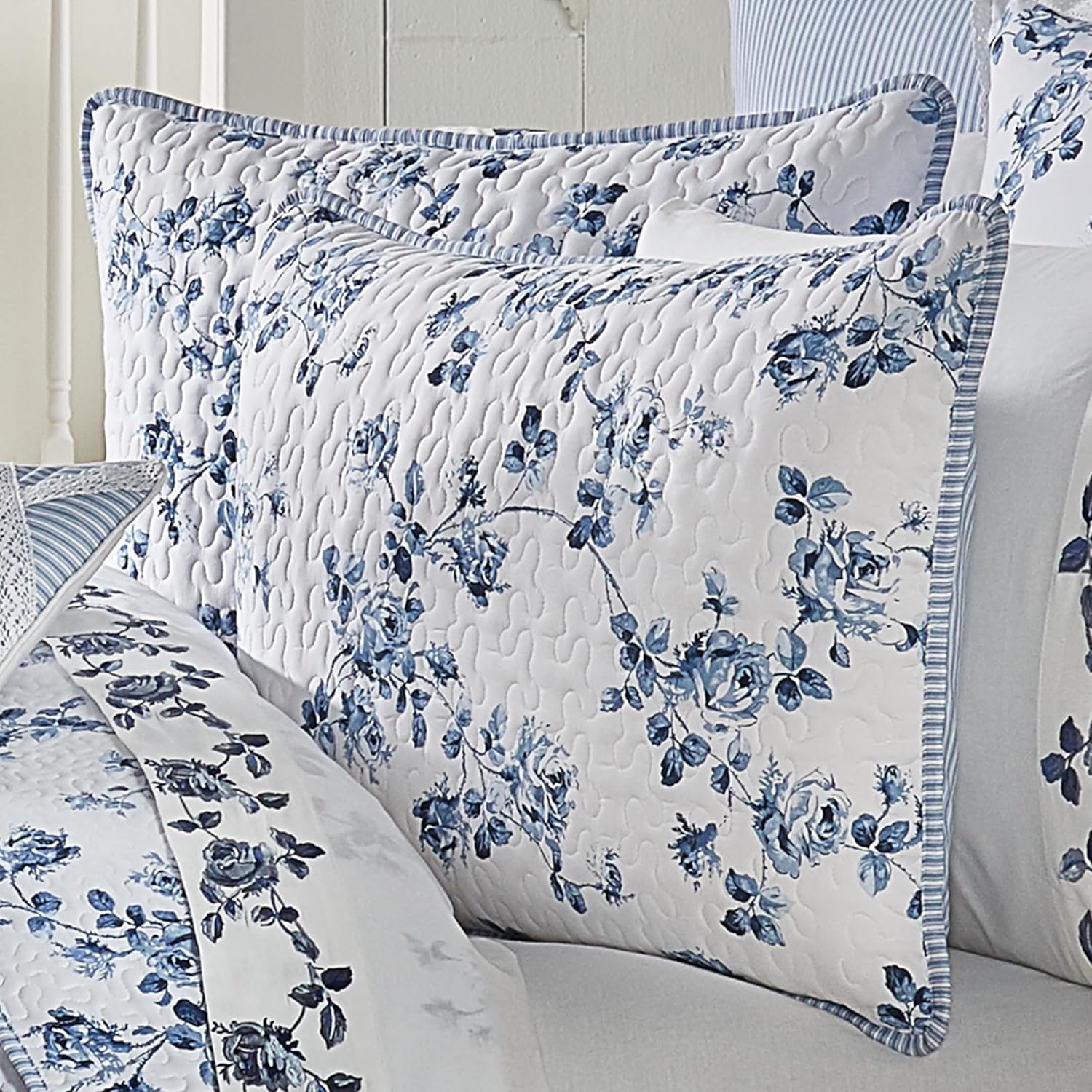 Royal Court Rialto Five Queens Court Twin XL Quilt Set French Blue