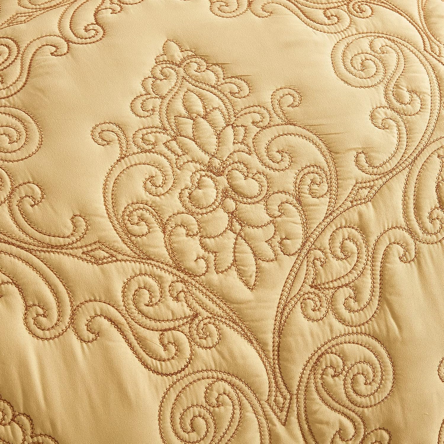 CHIXIN Oversized King Bedspread Coverlet Set - Honey-Gold Damask Paisley Pattern