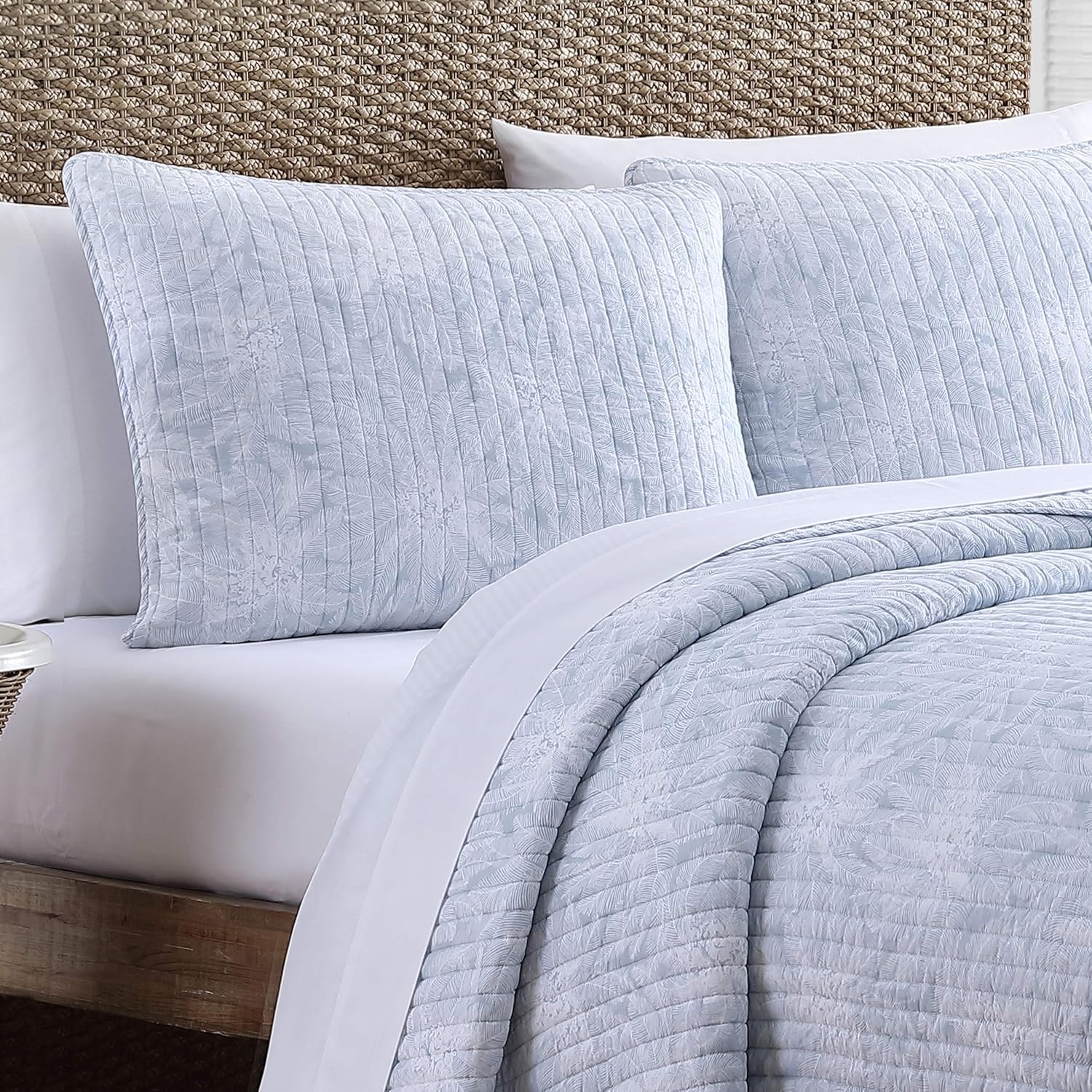 Tommy Bahama Twin Quilt Set - Reversible Cotton Bedding with Matching Sham 1