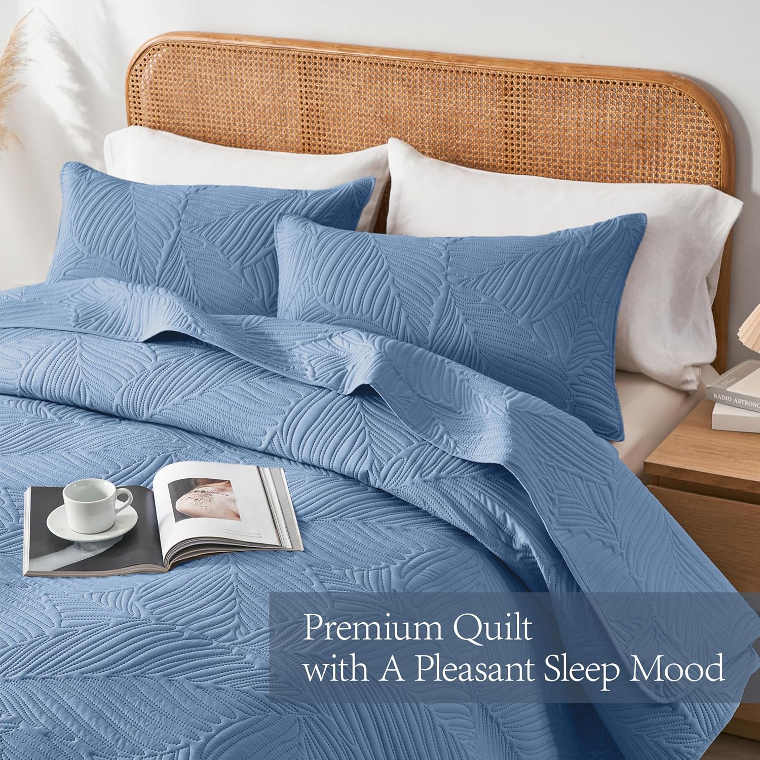 OARAGE Queen Quilt Set Soft Lightweight Bluish Grey with Leaf Pattern