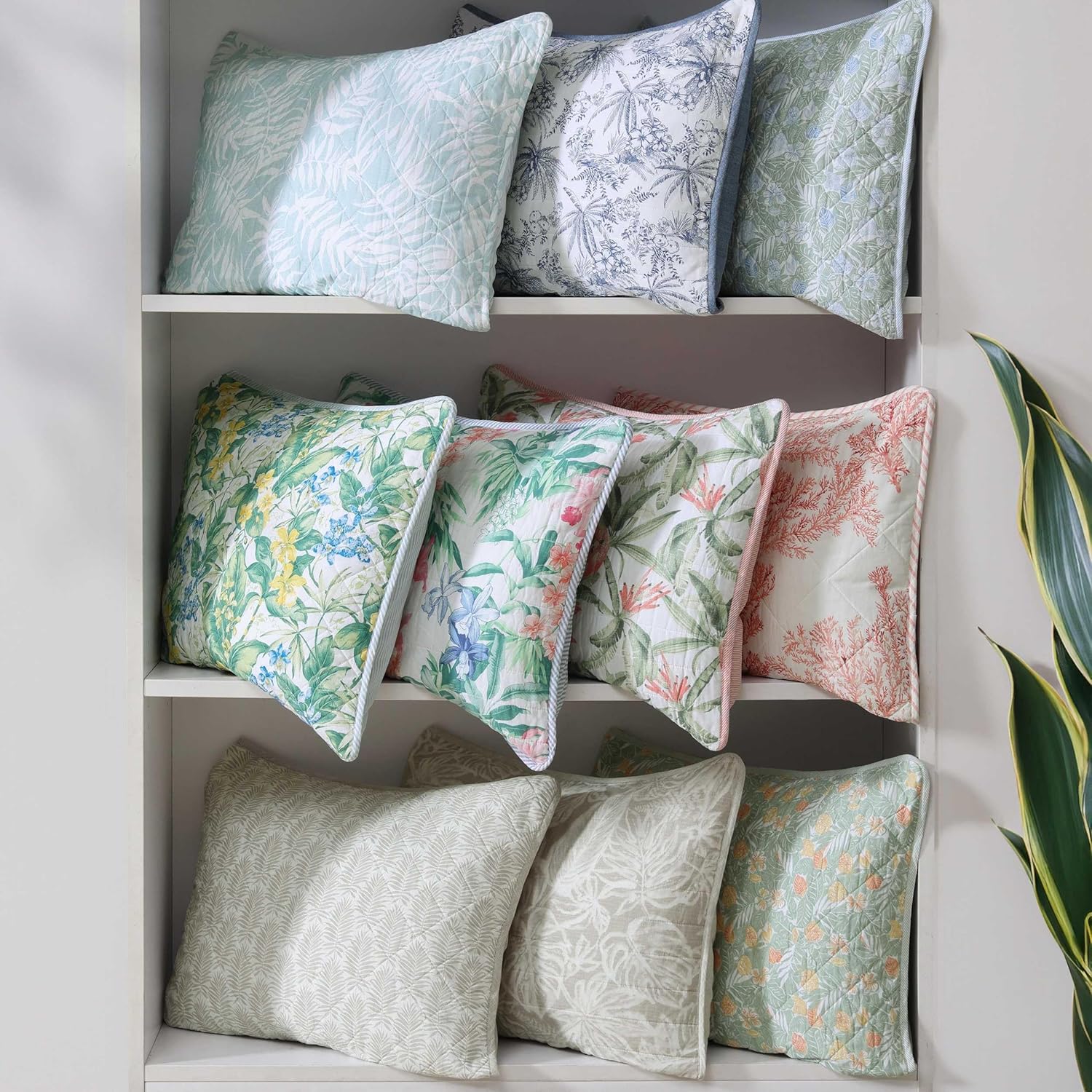 Tommy Bahama Twin Quilt Set - Breathable Reversible Bedding with Matching Sham