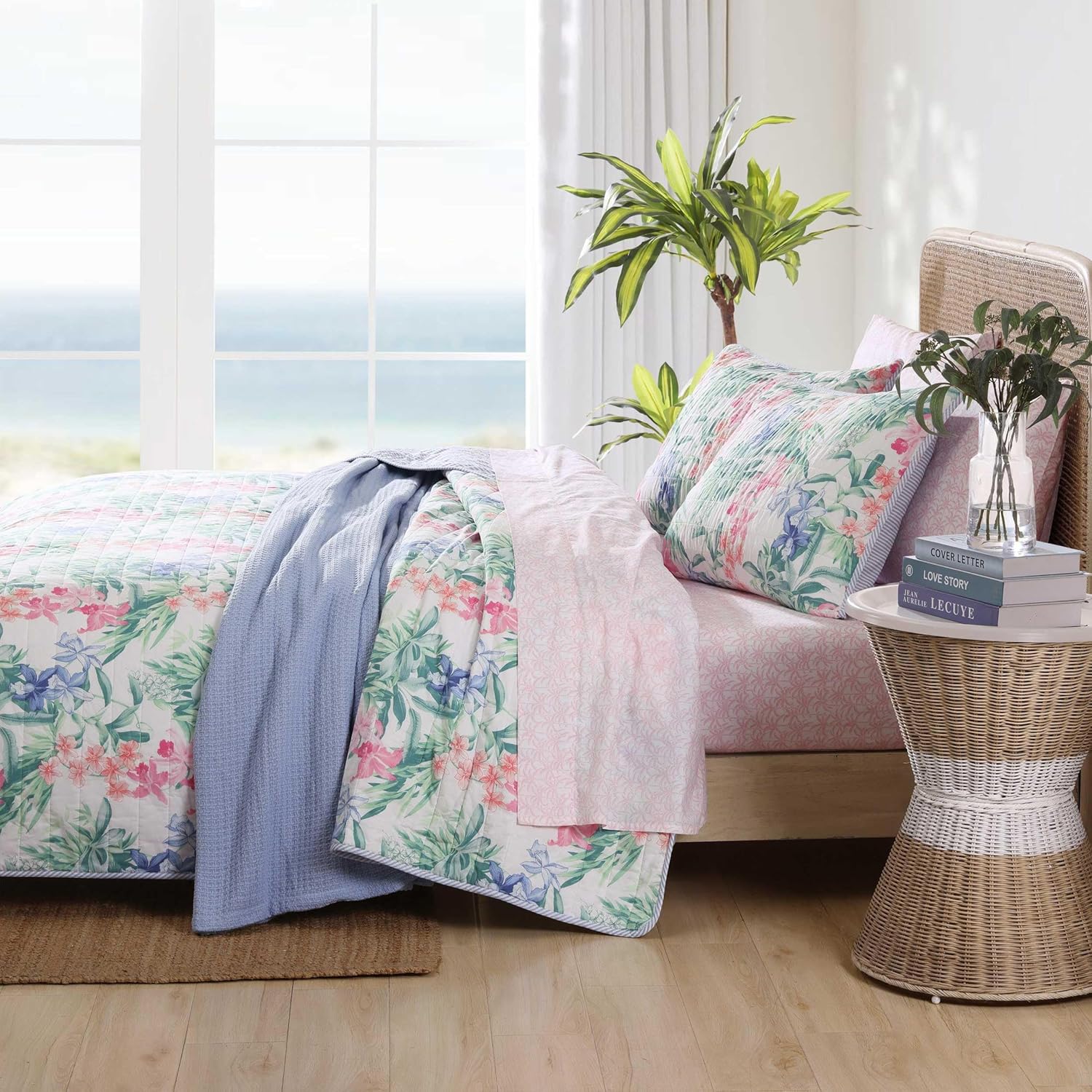 Tommy Bahama Twin Quilt Set - Reversible Cotton Coastal Bedding